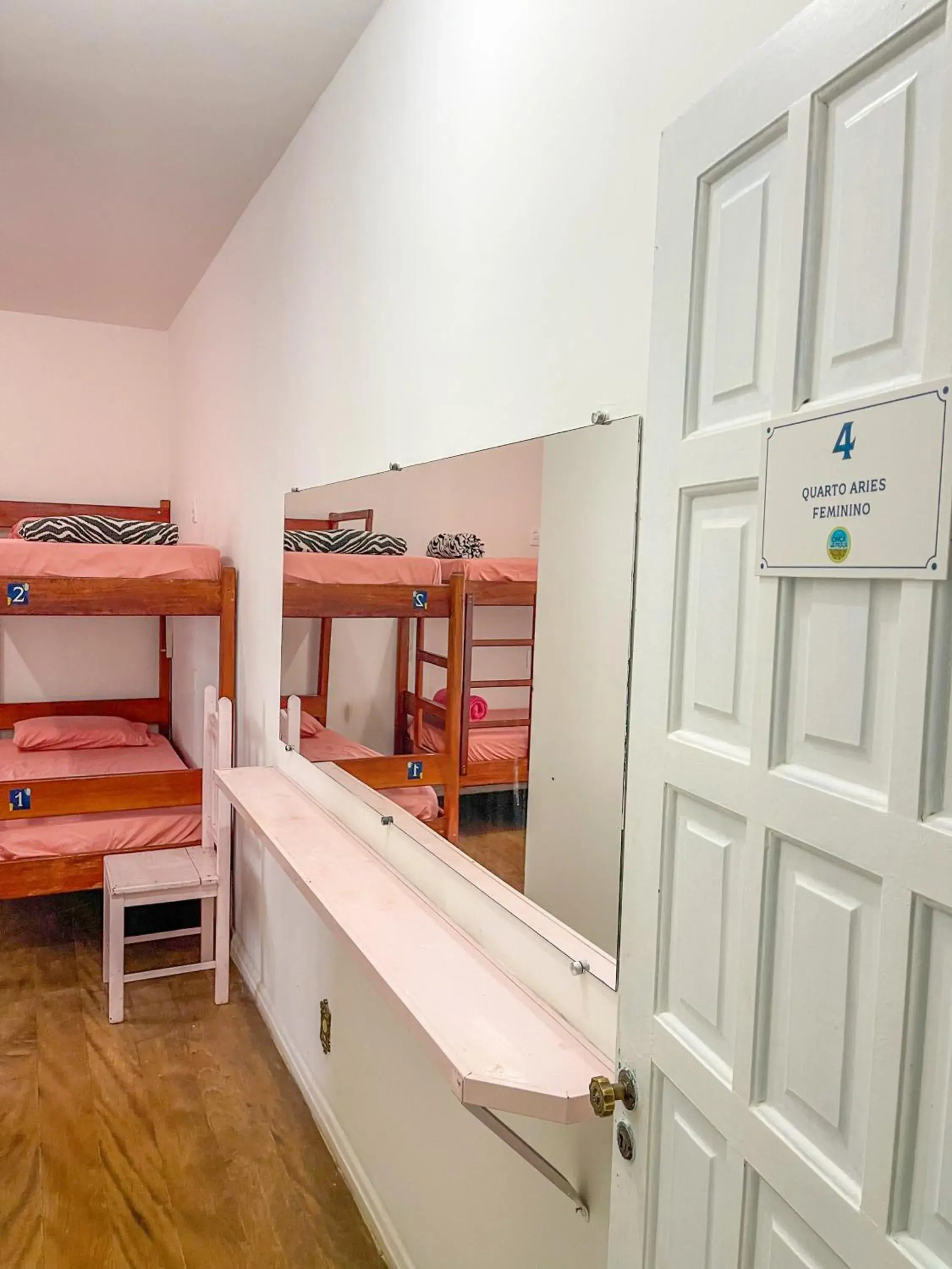 Bed in 4-Bed Female Dormitory Room Aires in Onça da Praia Hostel Bed in 4-Bed Female Dormitory Room Aires in Onça da Praia Hostel