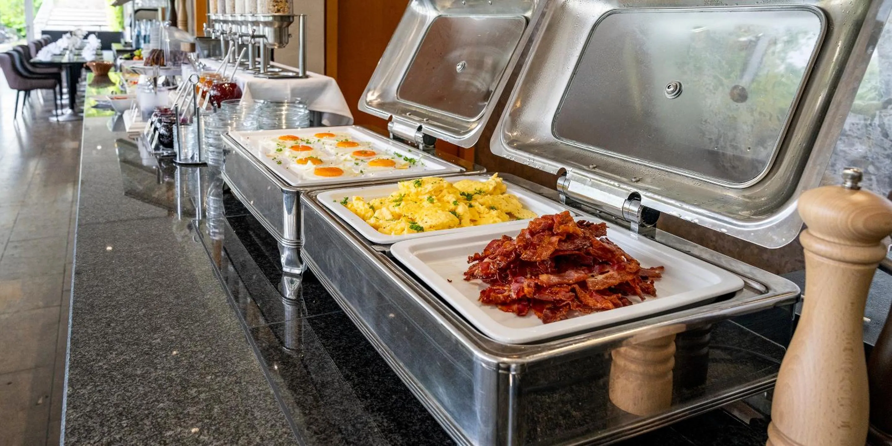 Buffet breakfast in PLAZA Residence Stuttgart-Ditzingen