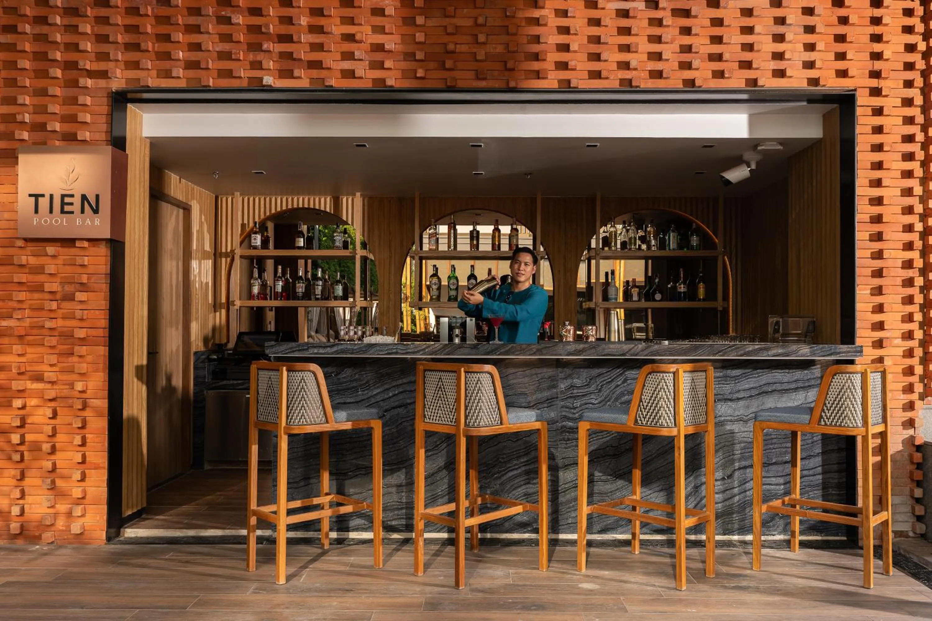 Restaurant/places to eat in Melia Chiang Mai