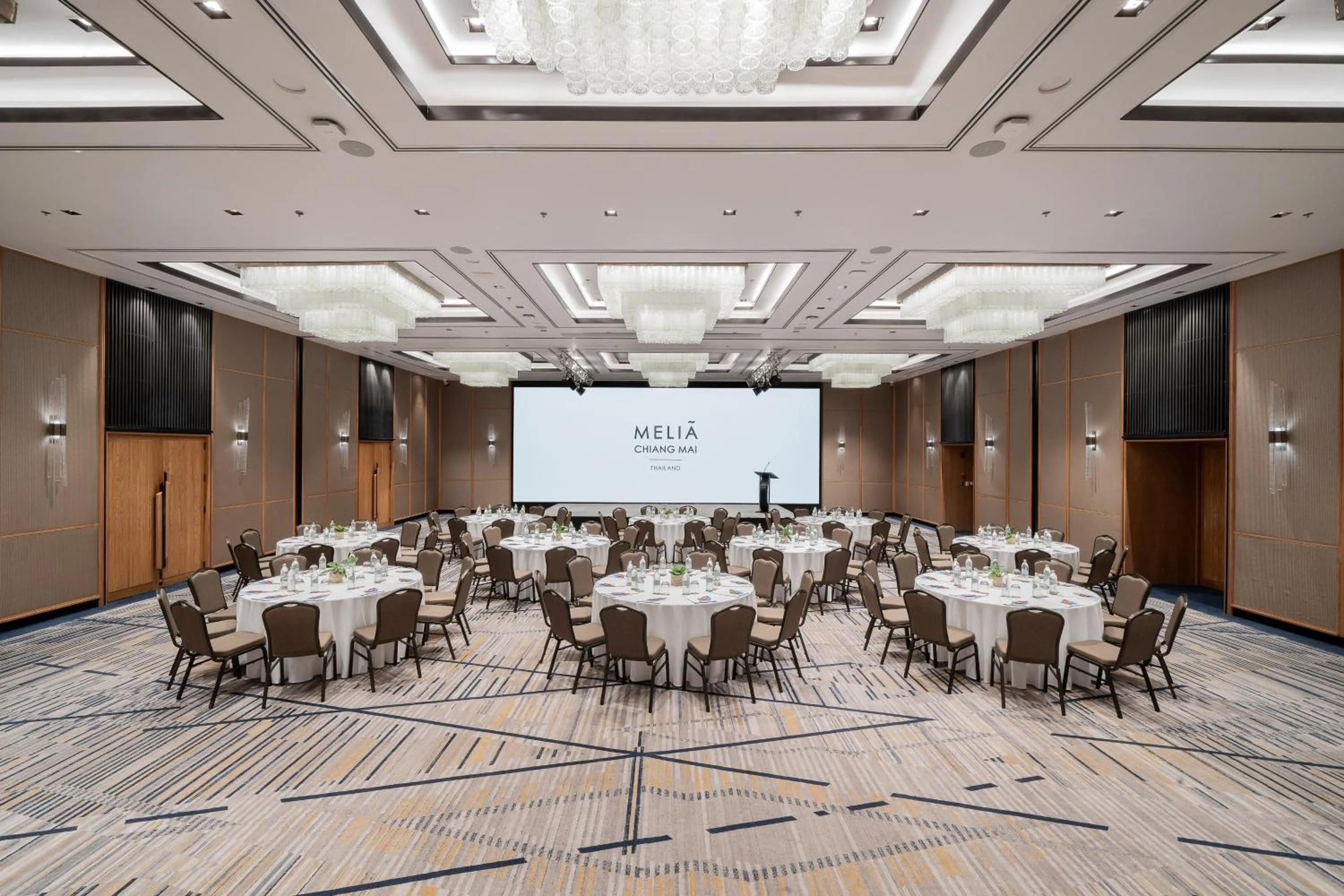 Restaurant/places to eat in Melia Chiang Mai