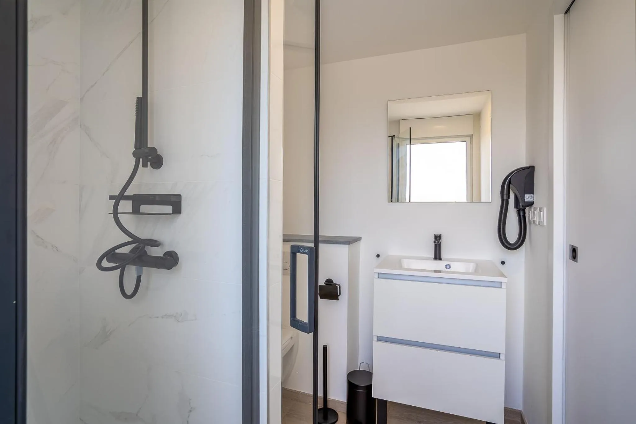 Bathroom in Evancy Trésors d'Opale