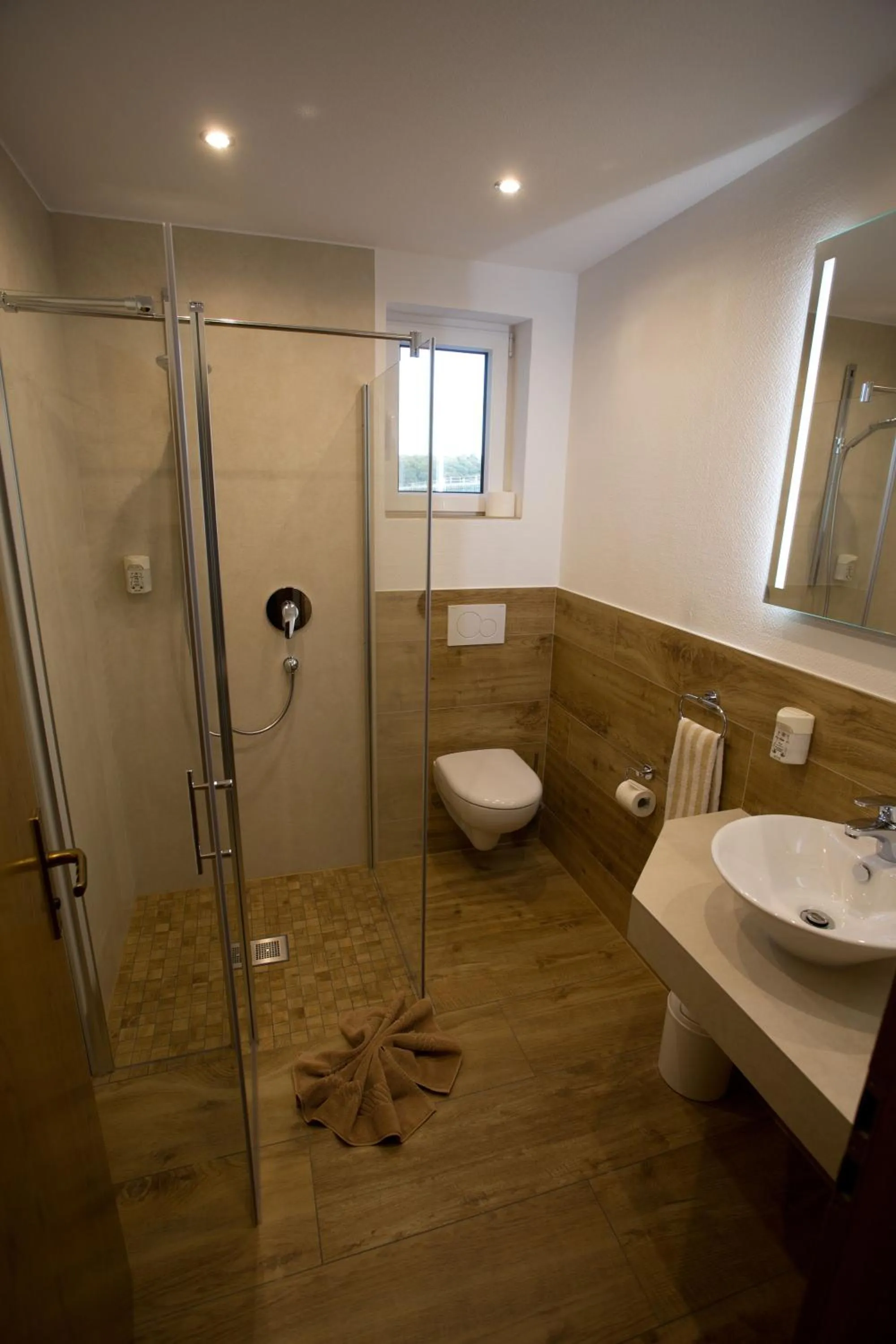 Bathroom in Landhotel Teuteberg