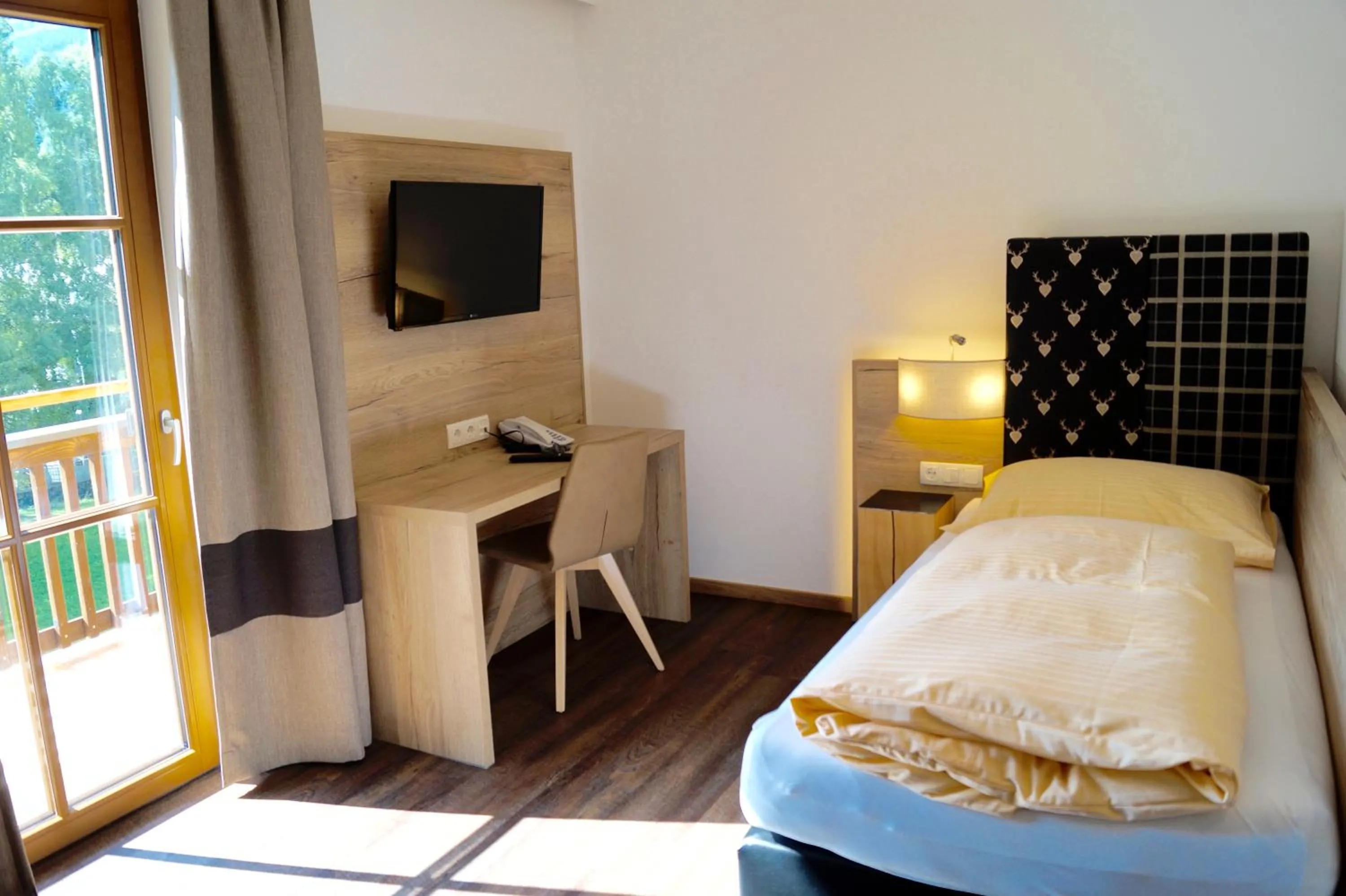 Bed in Hotel Unterwirt - Jokercard im Sommer inklusive