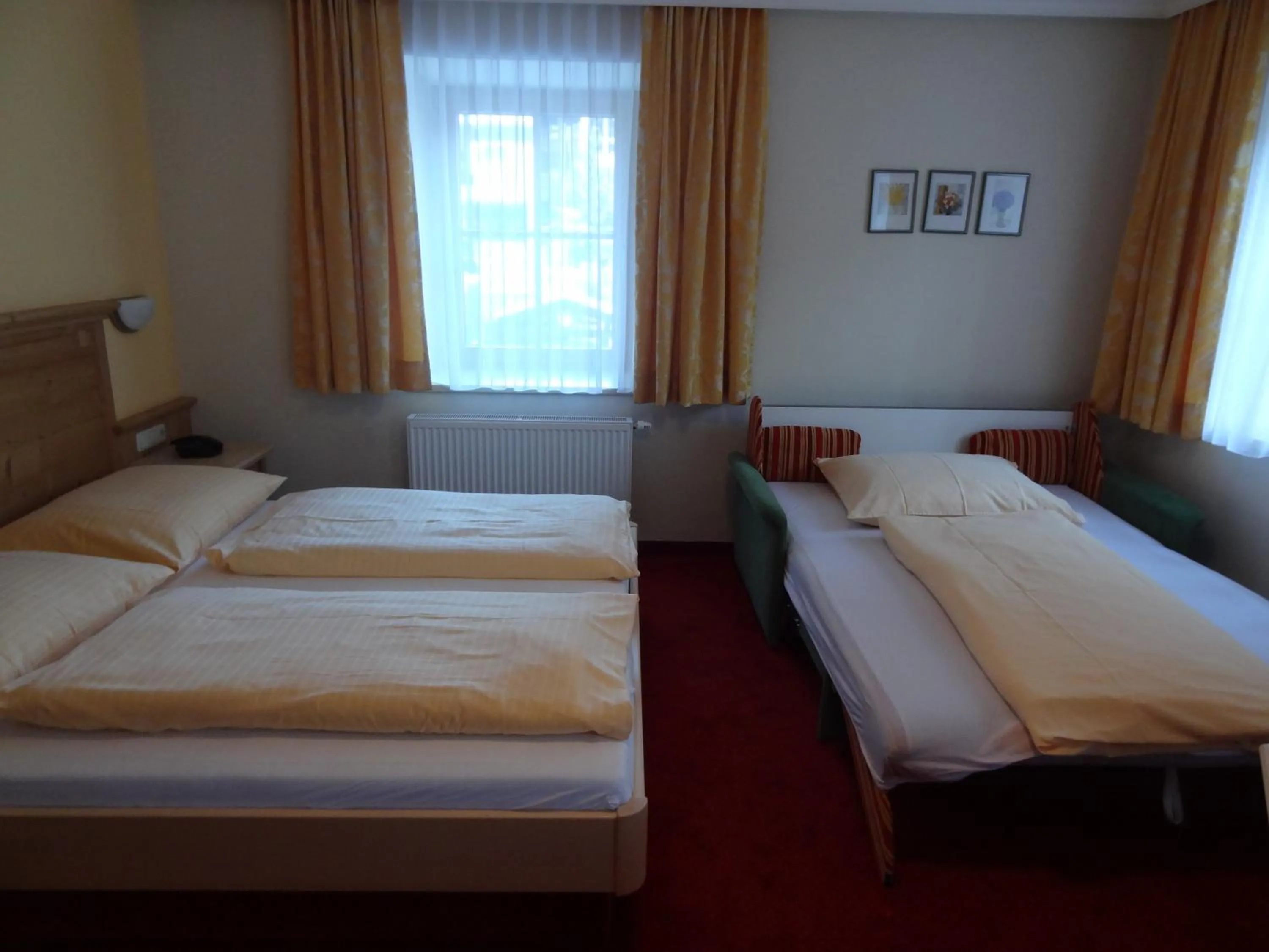 Bed in Hotel Unterwirt - Jokercard im Sommer inklusive