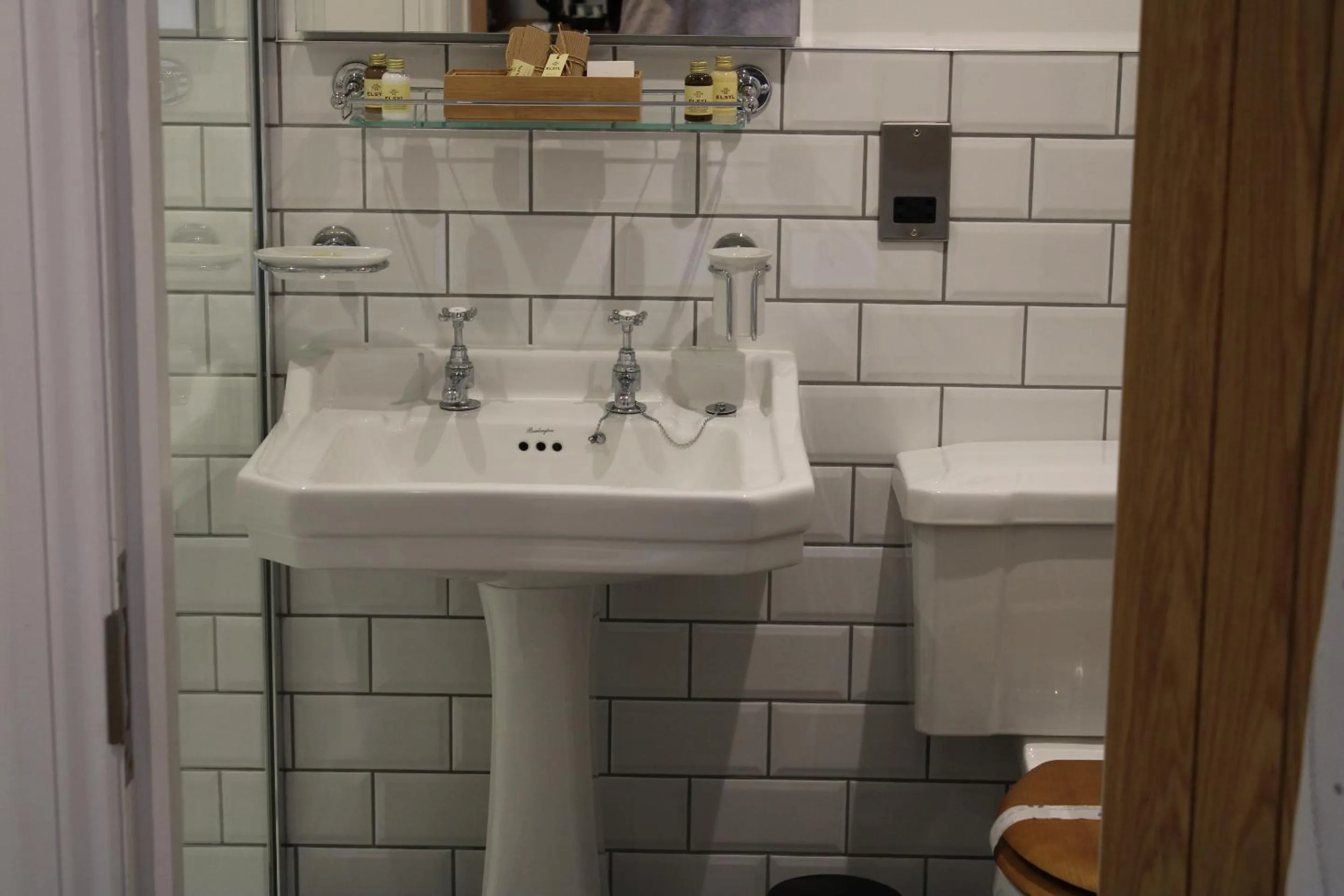 Bathroom in The White Lion