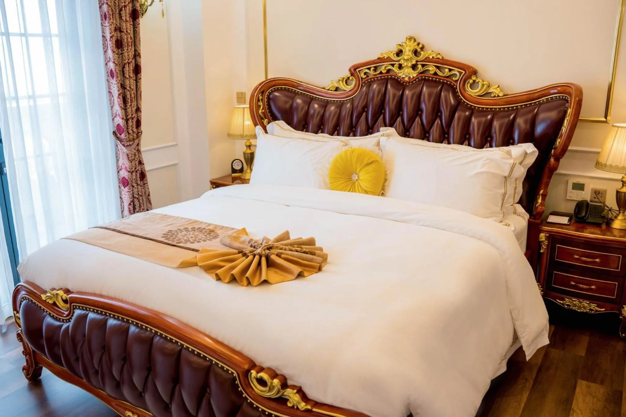 Bed in Camellia Luxury Hotel Tam Đảo