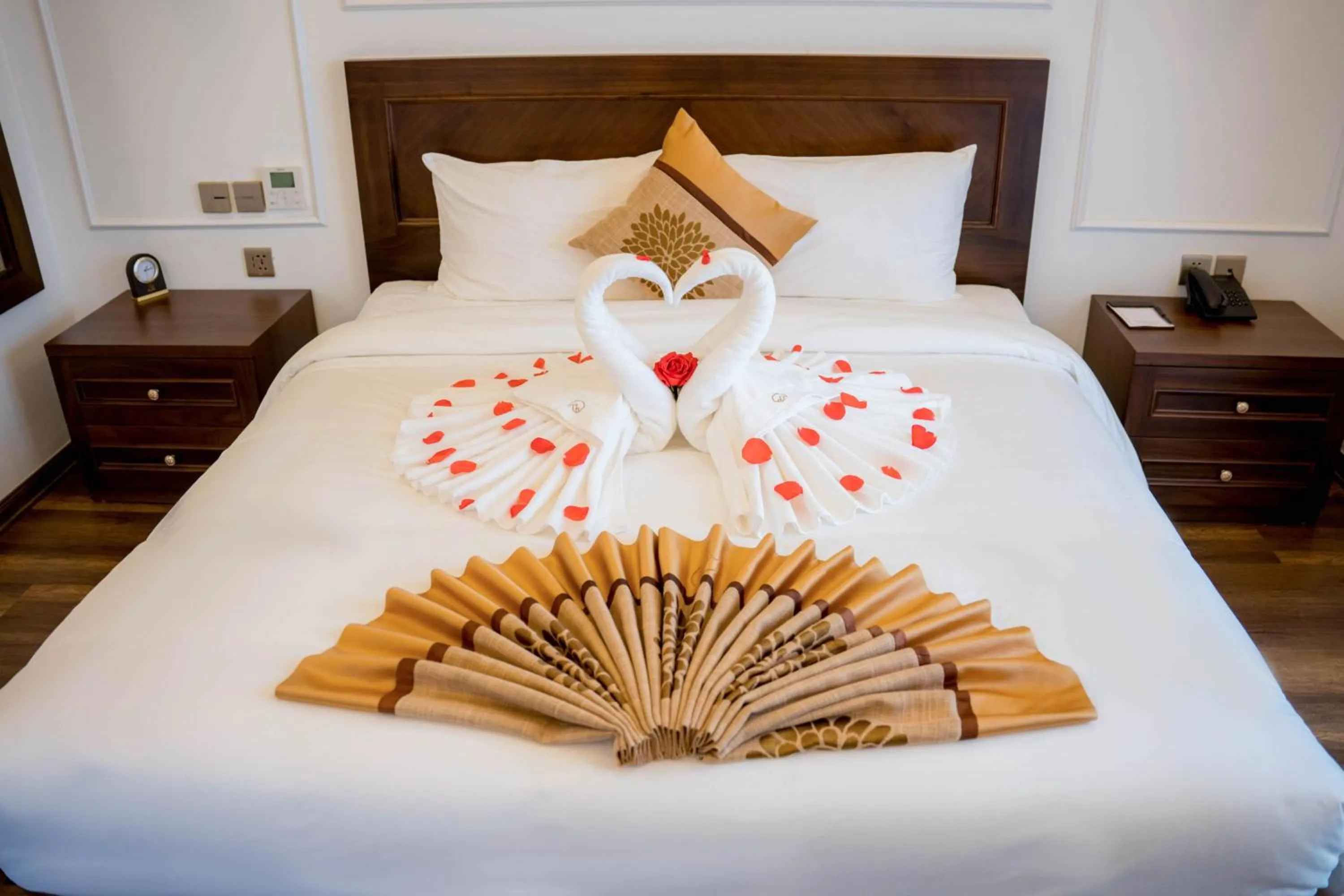 Bed in Camellia Luxury Hotel Tam Đảo