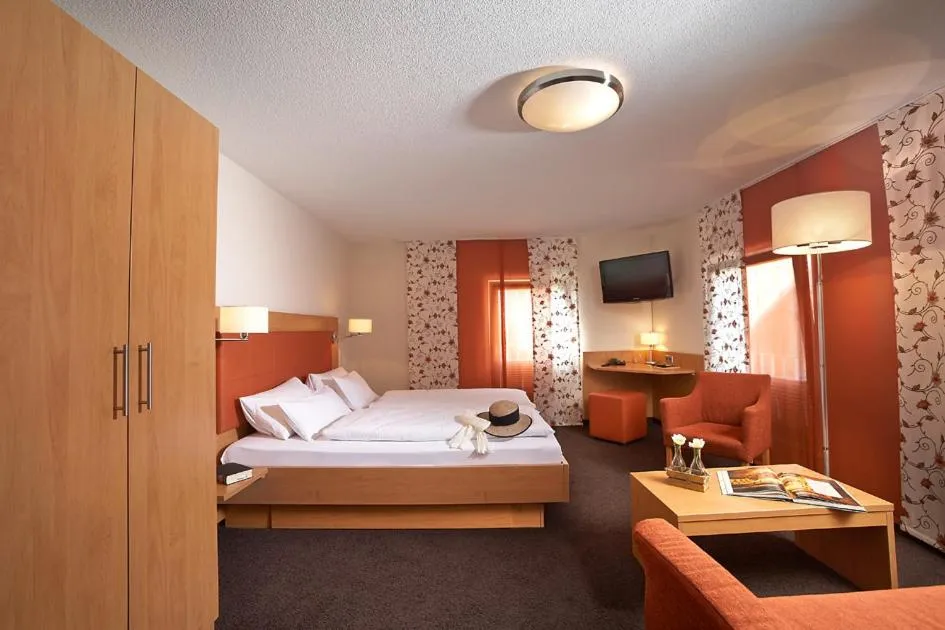 Photo of the whole room, Bed in Landgasthof zum Lamm