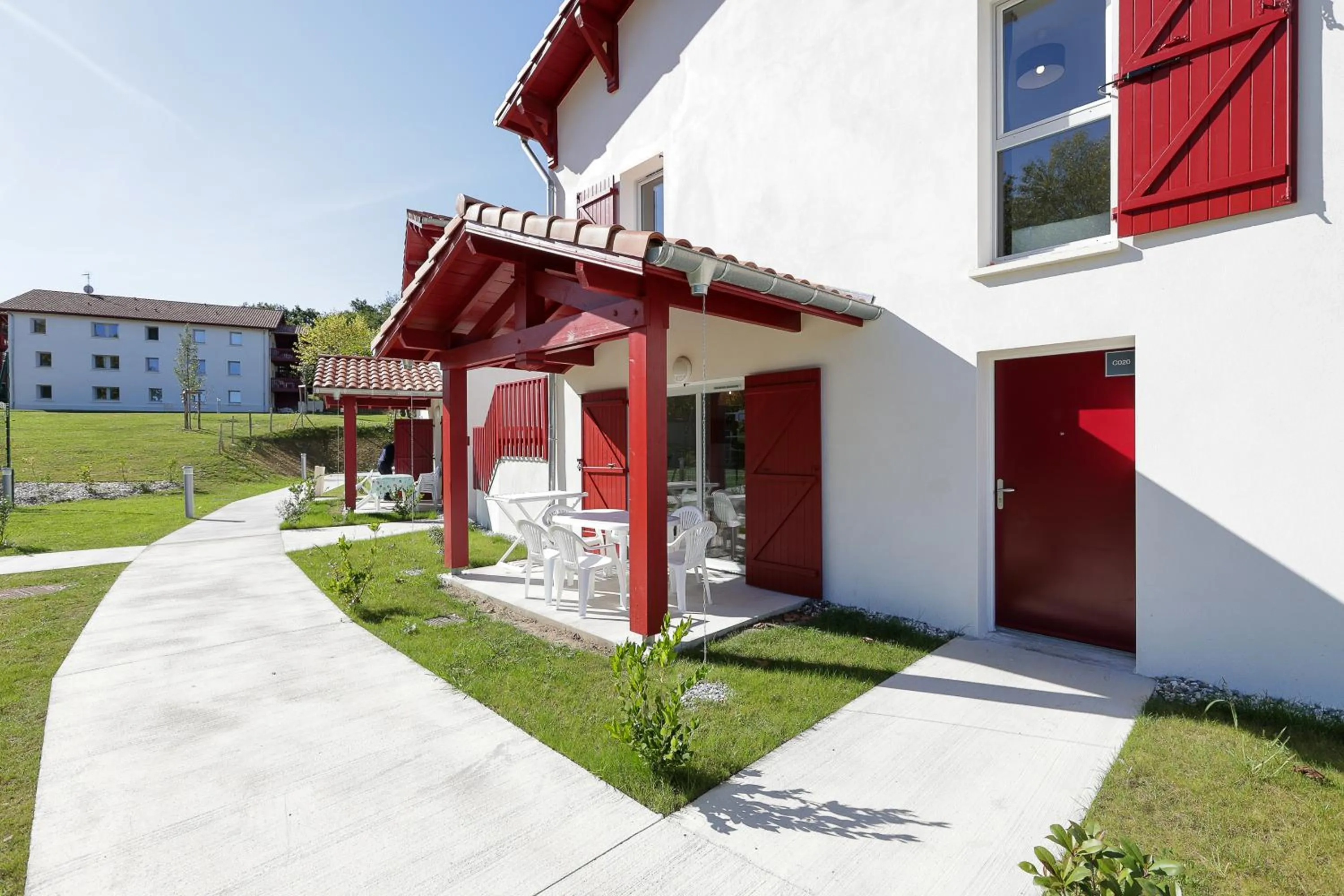 Patio in Résidence Néméa Le Domaine d'Uhaina