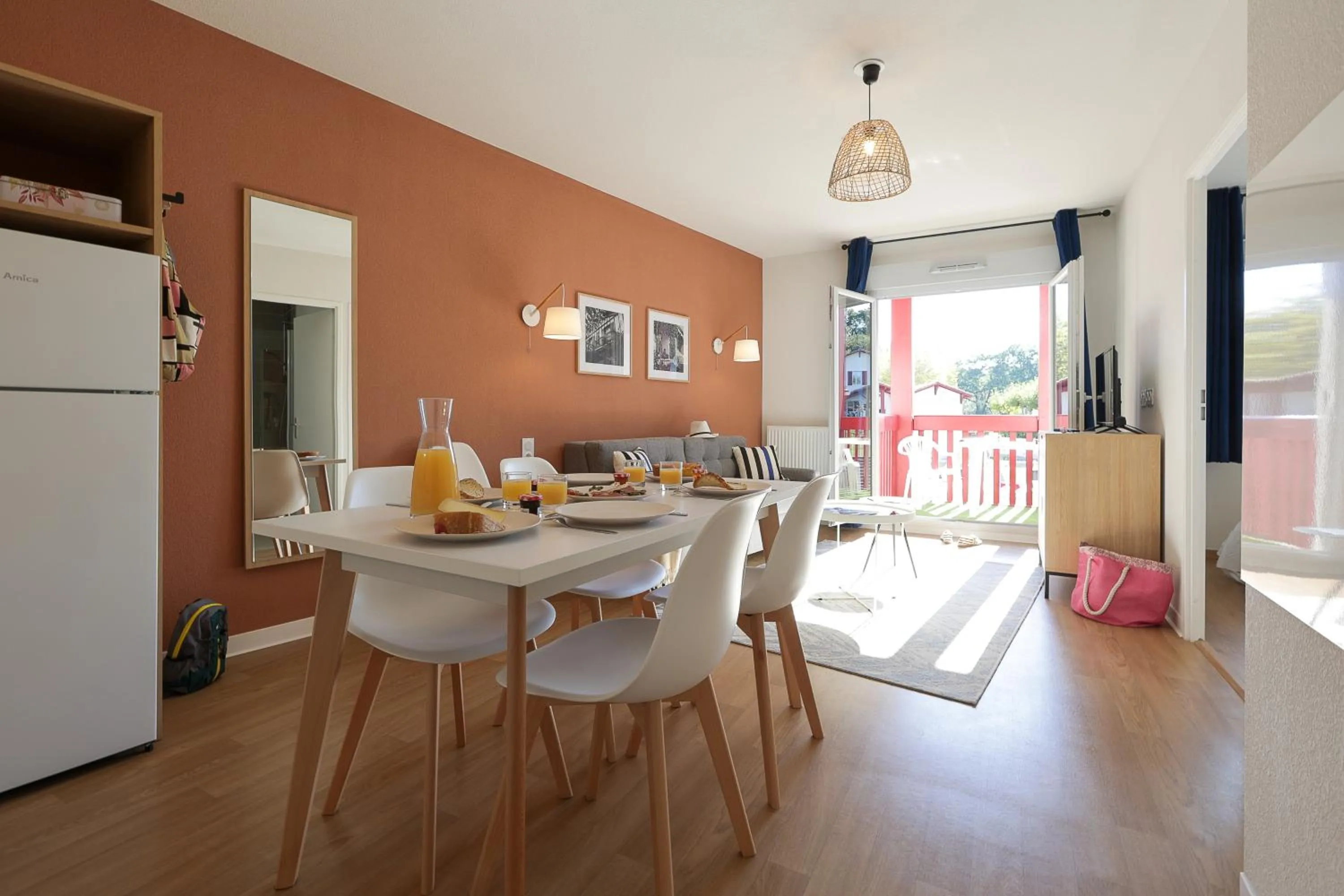 Dining area in Résidence Néméa Le Domaine d'Uhaina