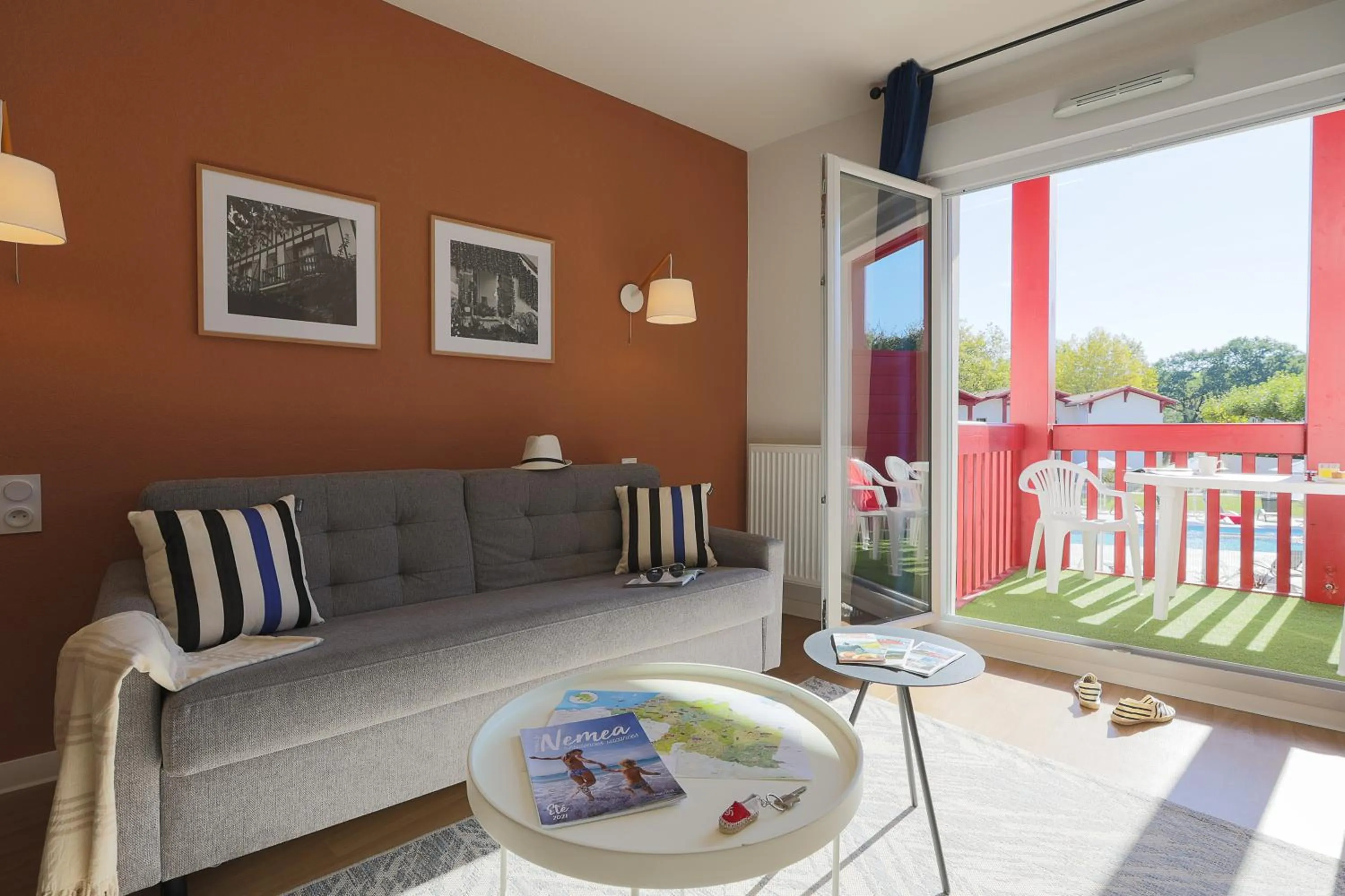 Balcony/Terrace in Résidence Néméa Le Domaine d'Uhaina