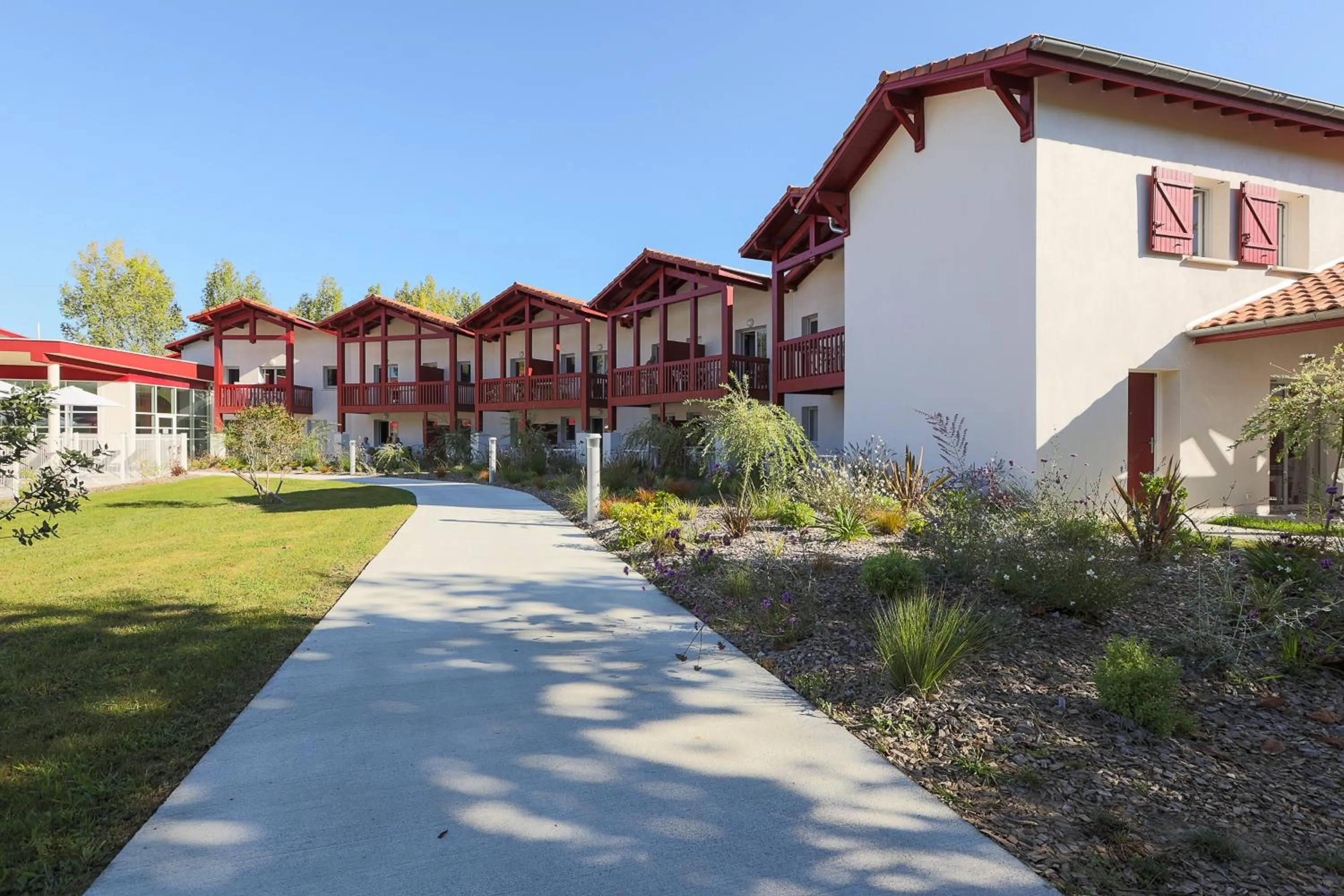 Garden in Résidence Néméa Le Domaine d'Uhaina