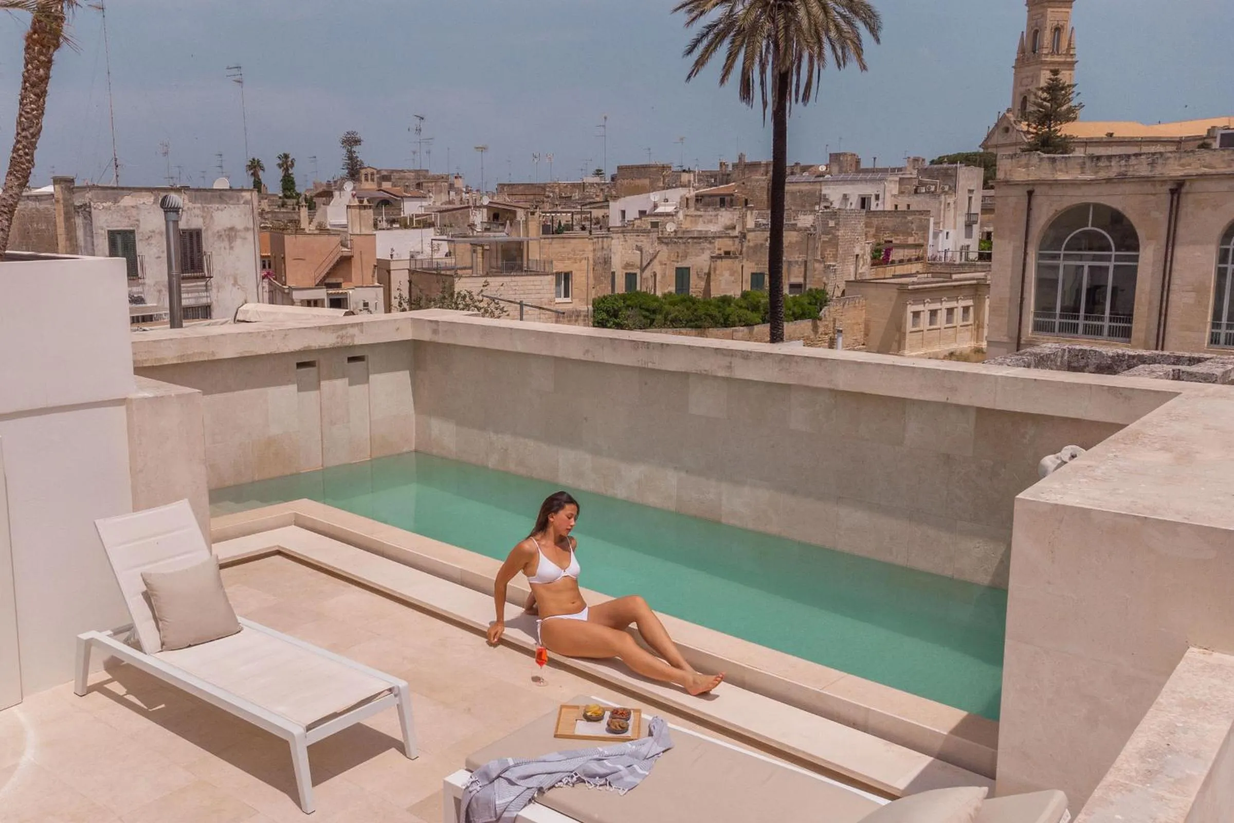Swimming pool in Palazzo Lecce - Epoca Collection