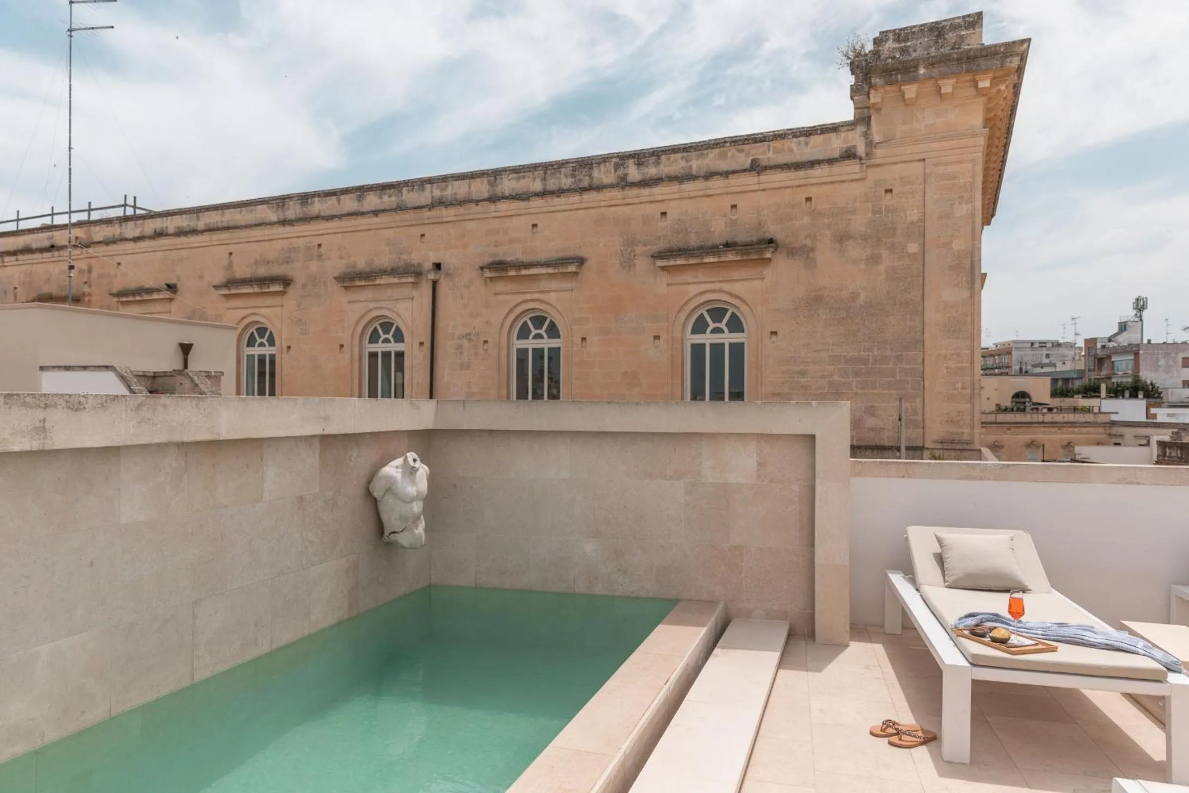 Swimming pool in Palazzo Lecce - Epoca Collection