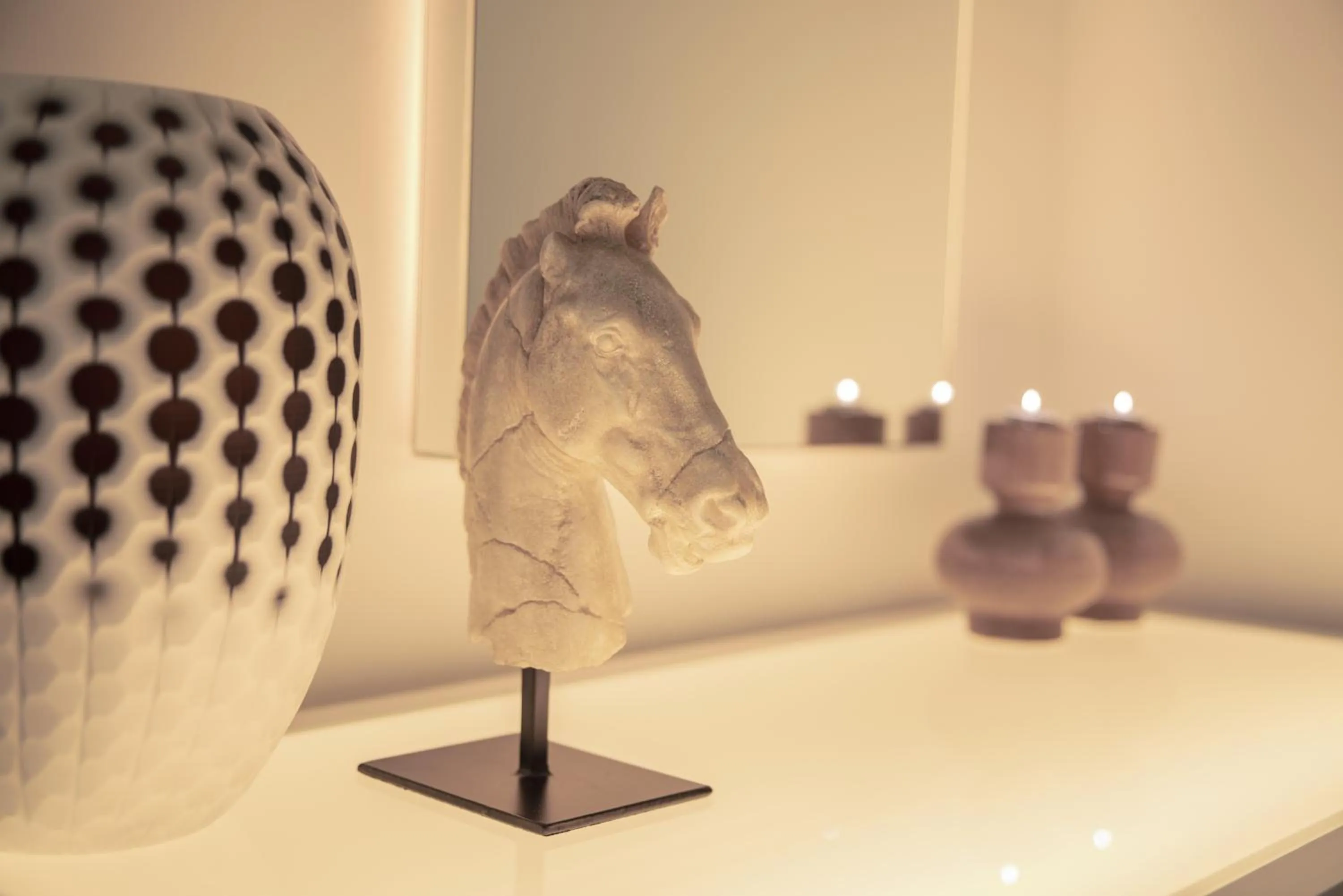 Decorative detail in Palazzo Lecce - Epoca Collection