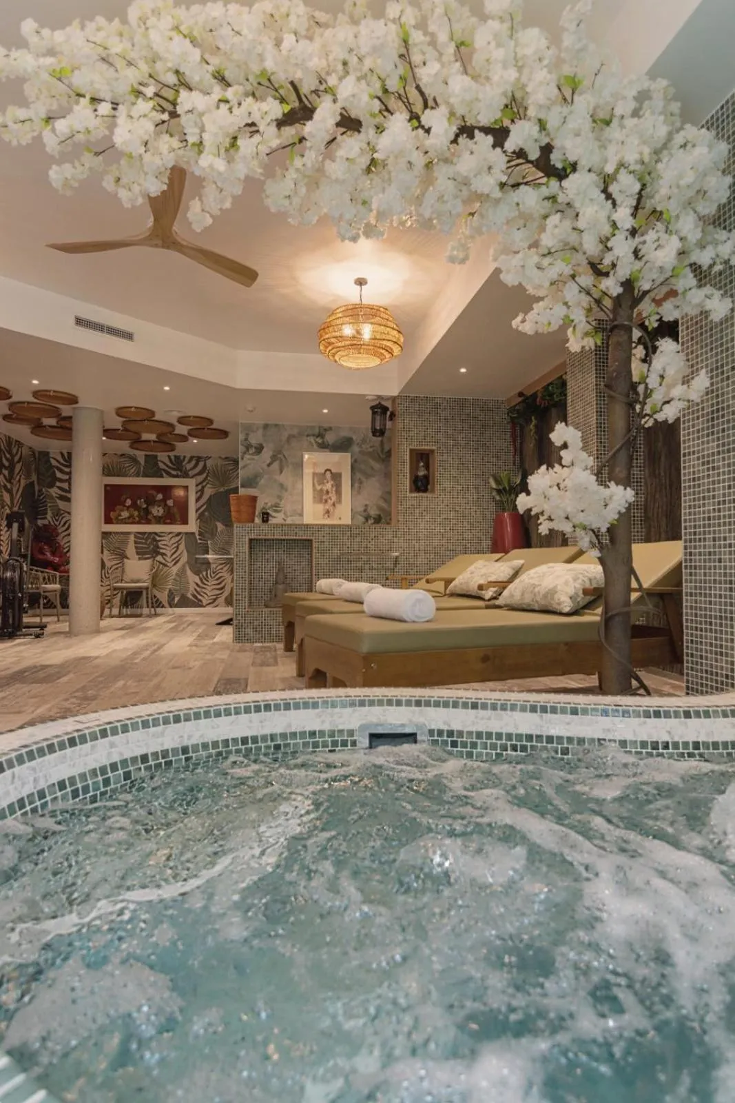 Hot Tub in Casa Coco Boutique Hotel & Spa 4*S - Adults Only