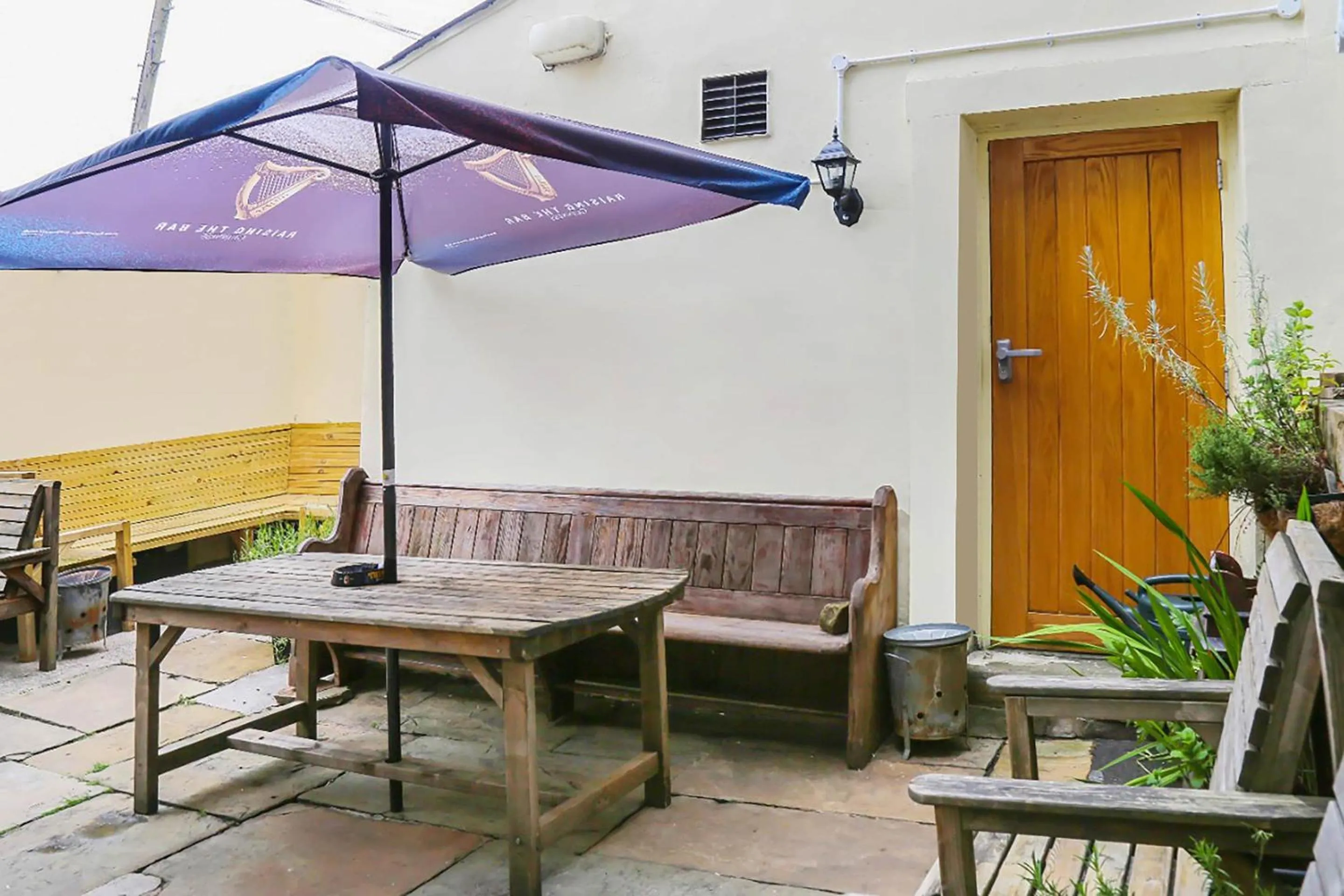 Lobby or reception in OYO Castle Hotel, Accrington