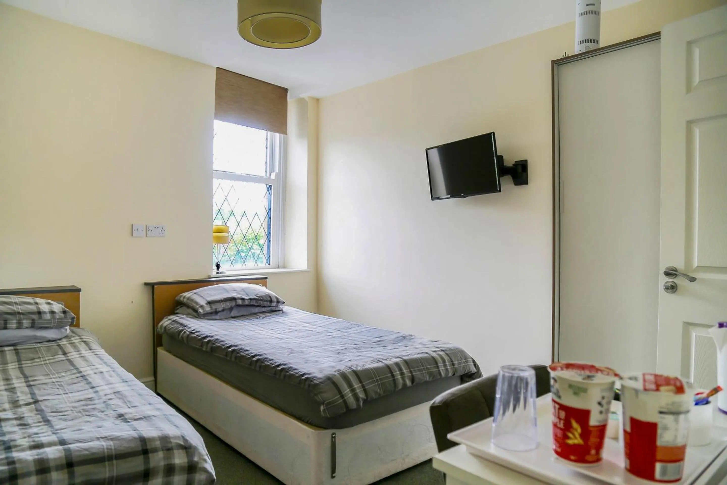 Bedroom, Bed in OYO Castle Hotel, Accrington