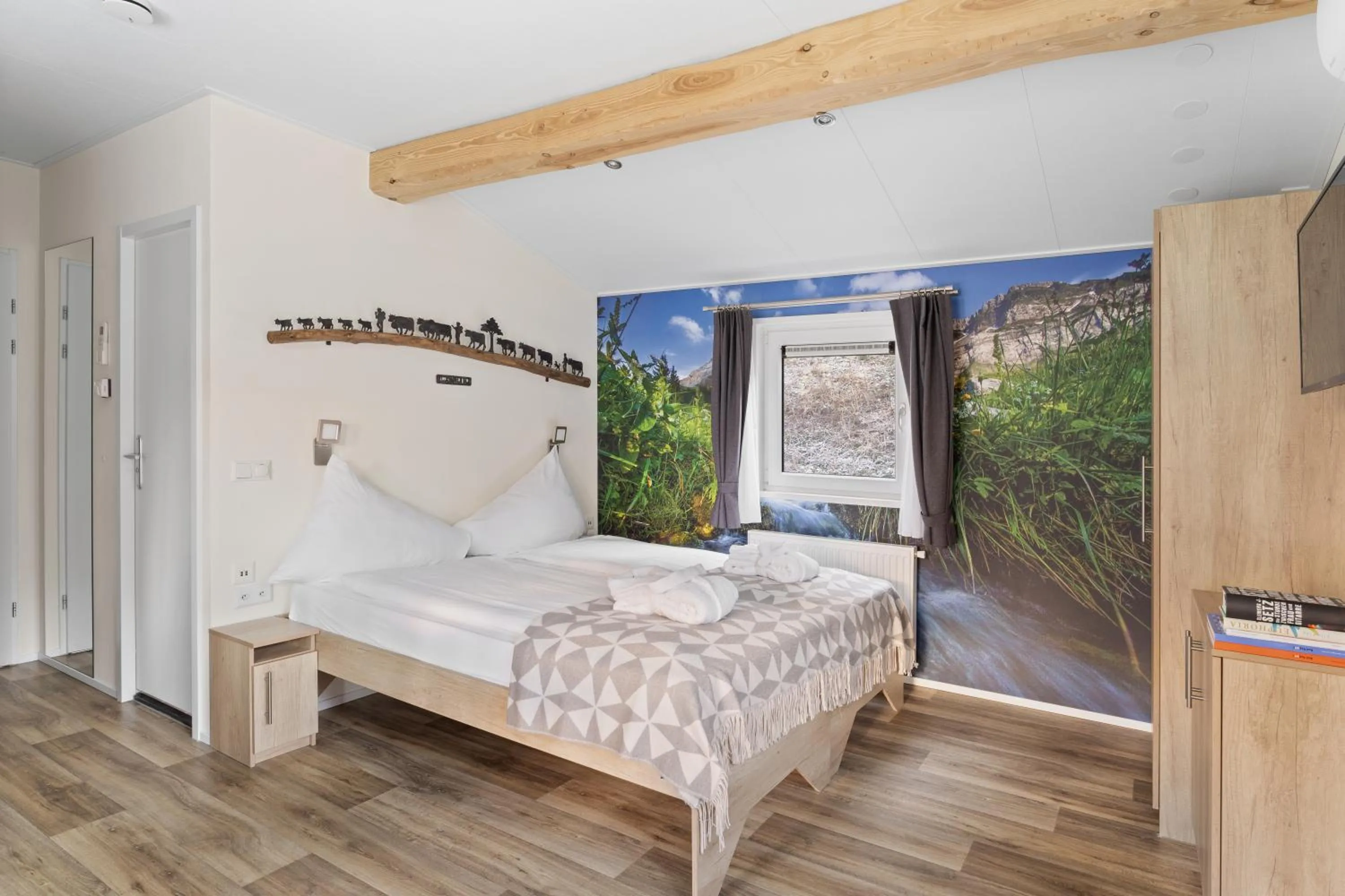 "Villa Quöllfrisch" - Glamping Lodge in Hotel Schloss Ragaz