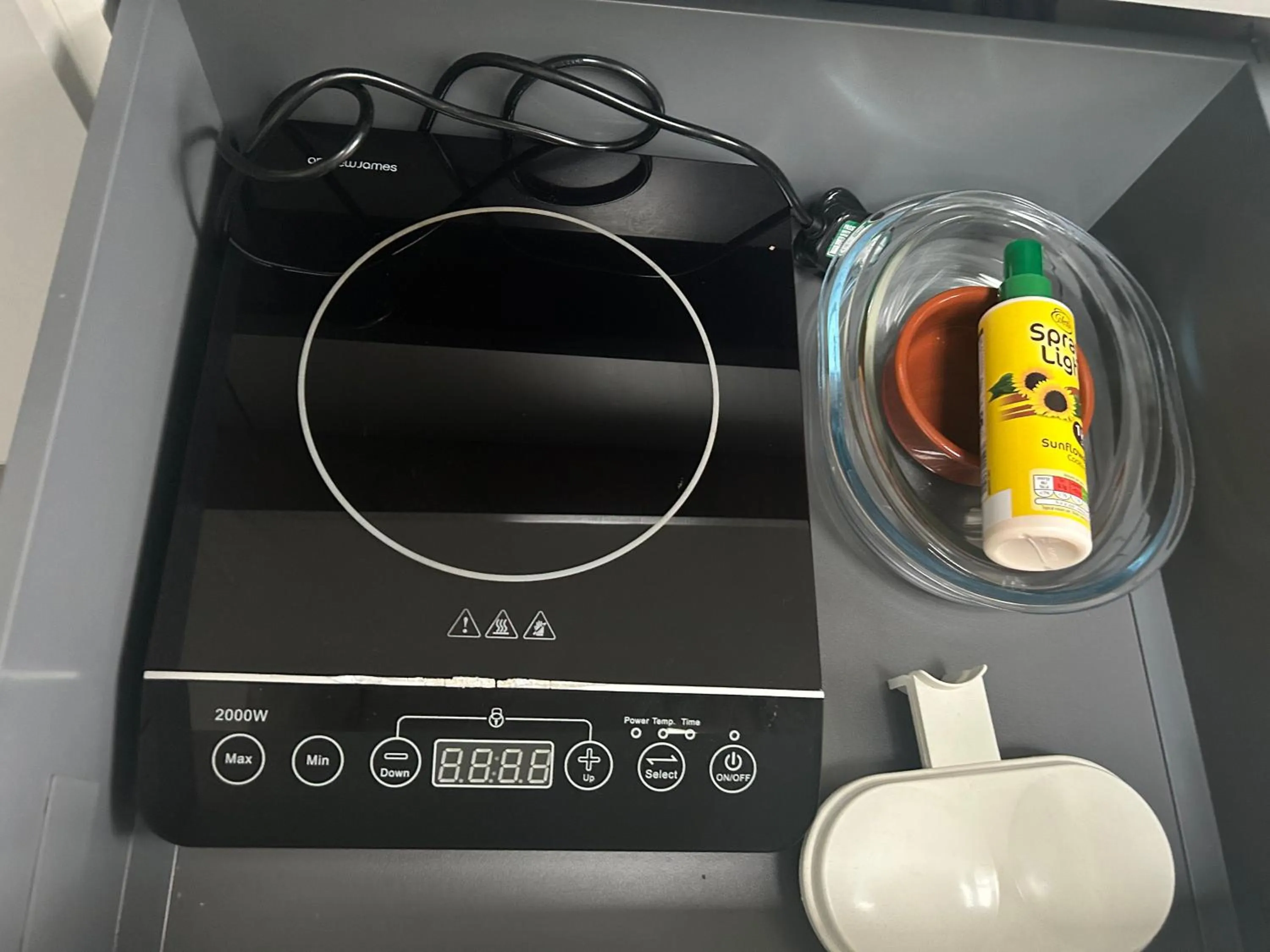 Kitchen or kitchenette in Self-Contained Holiday Accommodation in the Heart of Easingwold with Parking