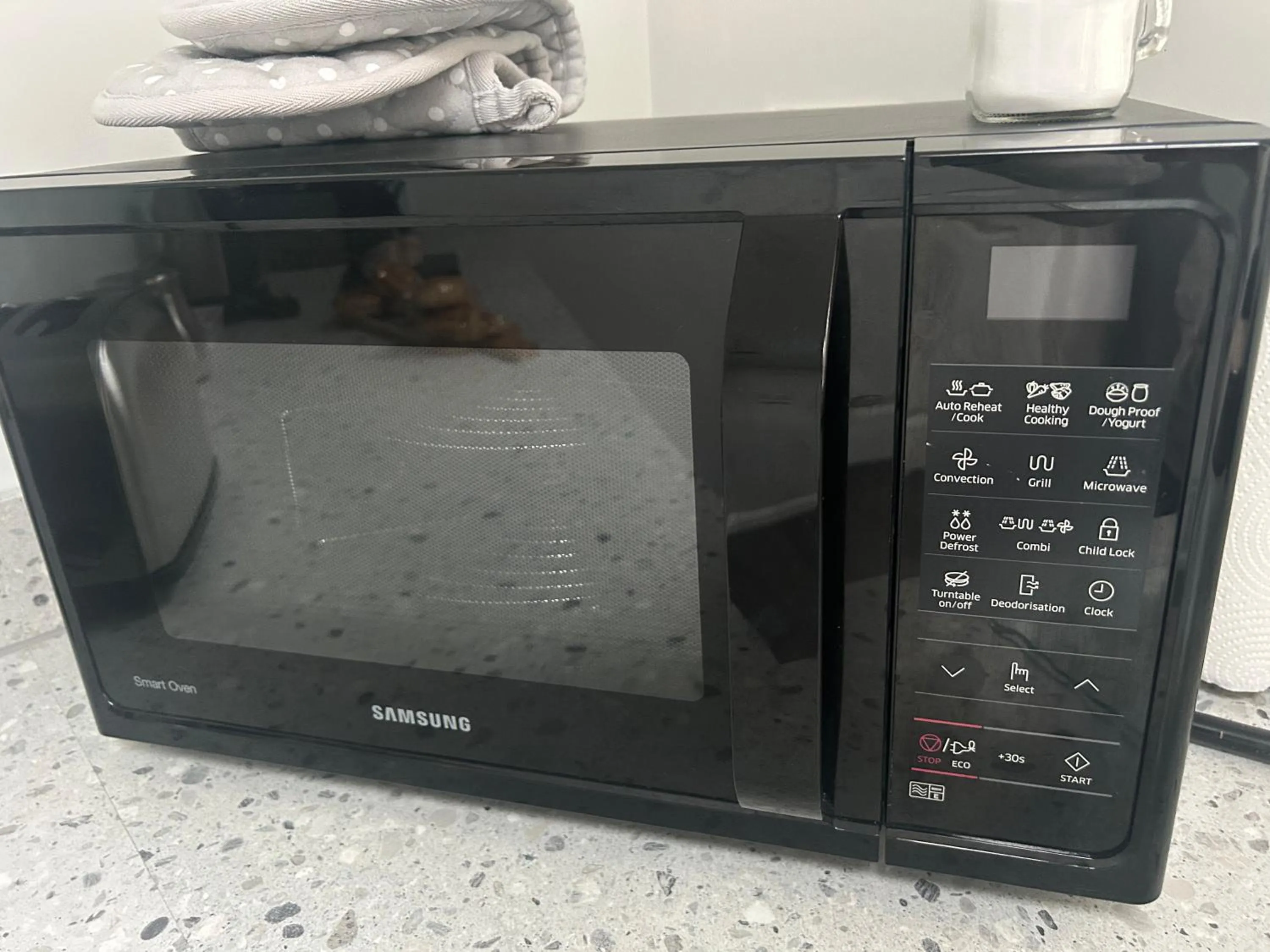 Kitchen or kitchenette in Self-Contained Holiday Accommodation in the Heart of Easingwold with Parking