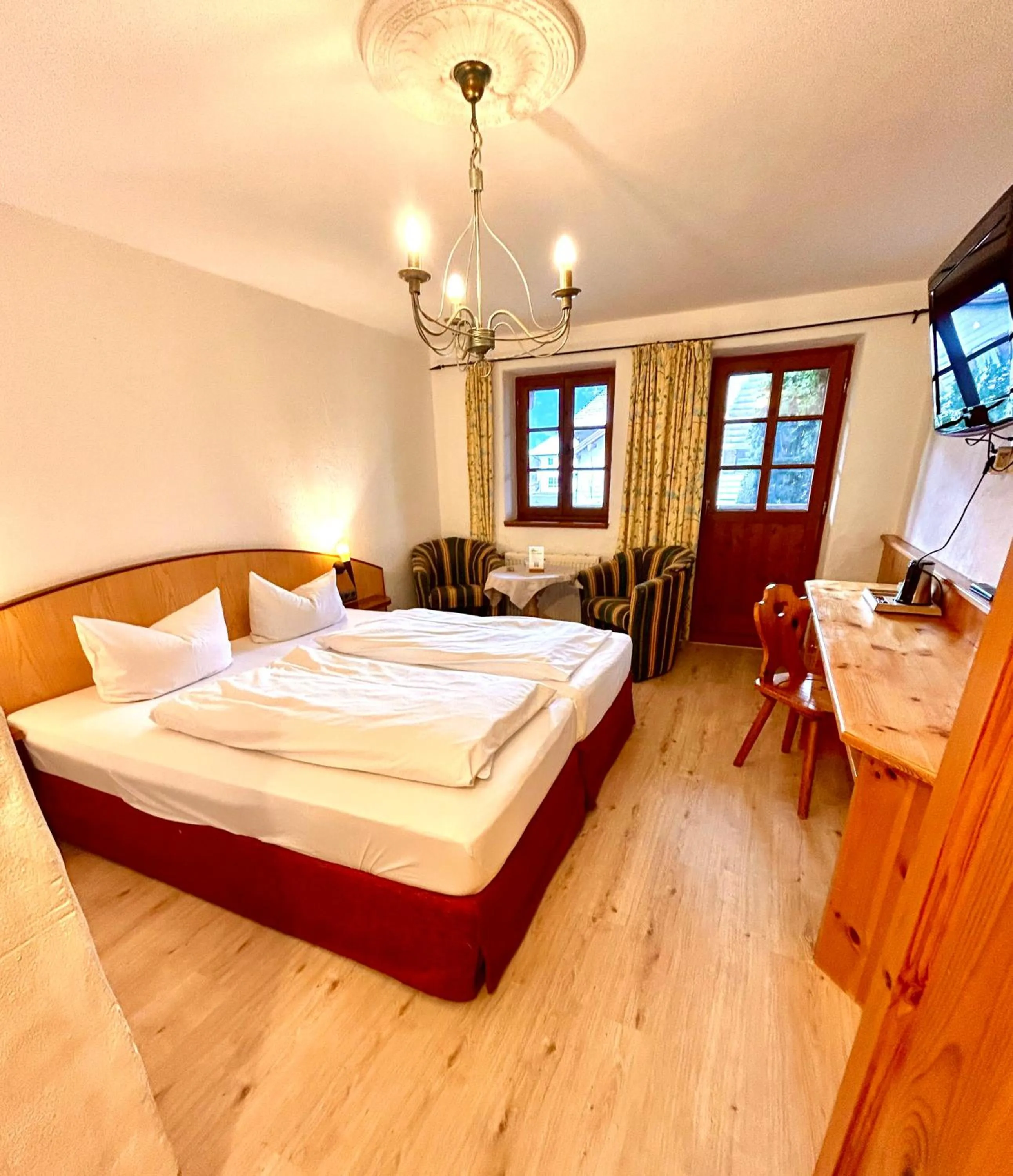 Photo of the whole room, Bed in Landhotel Huberhof