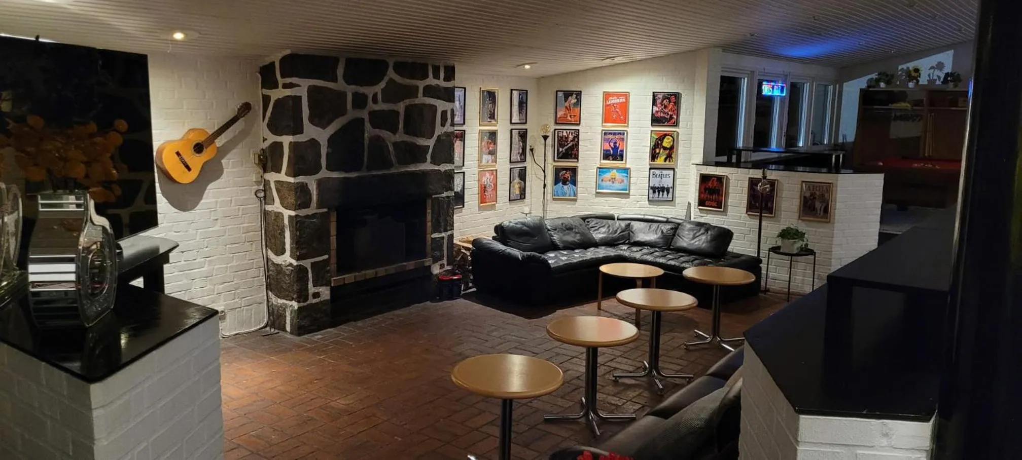 Lounge or bar in Nature Shelter Hotel