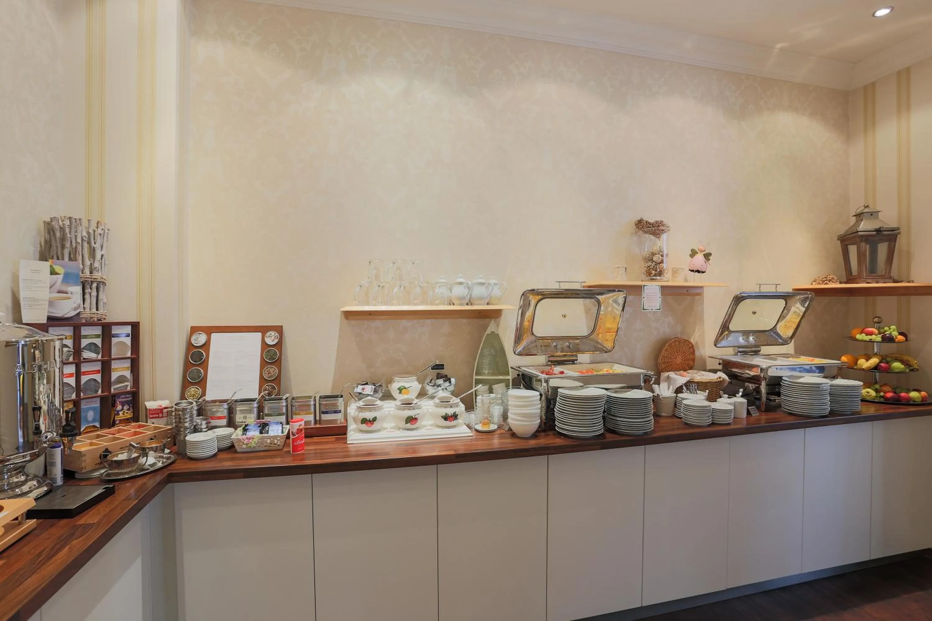 Buffet breakfast in Hotel Strandvilla Janine