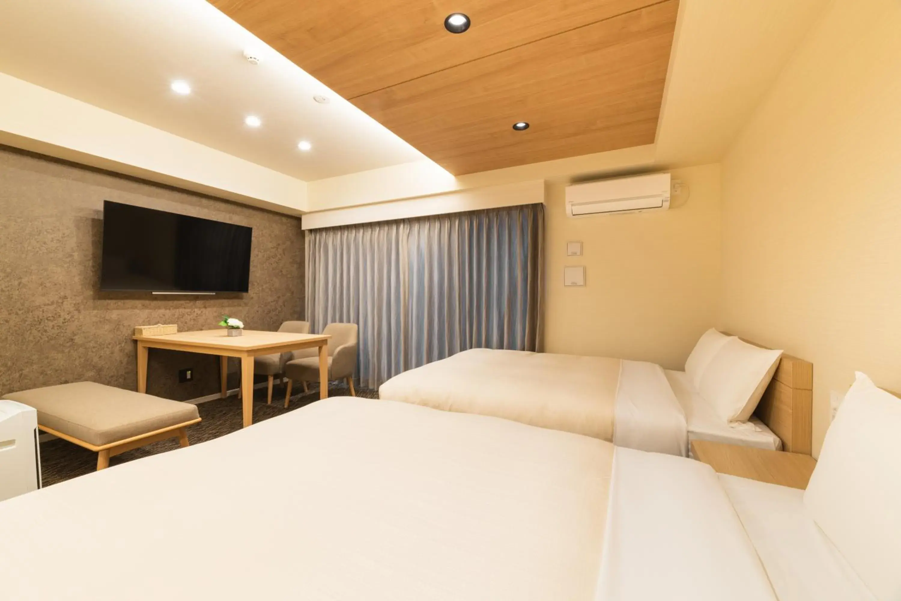 Standard Triple Room in HOTEL WA HAKATA Standard Triple Room in HOTEL WA HAKATA