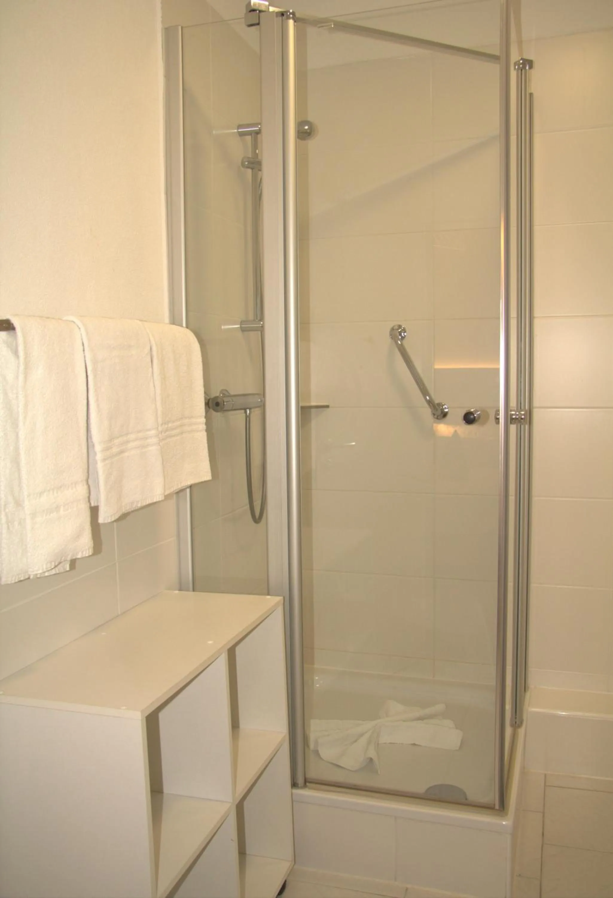 Shower in Gästehaus Centro in Konstanz