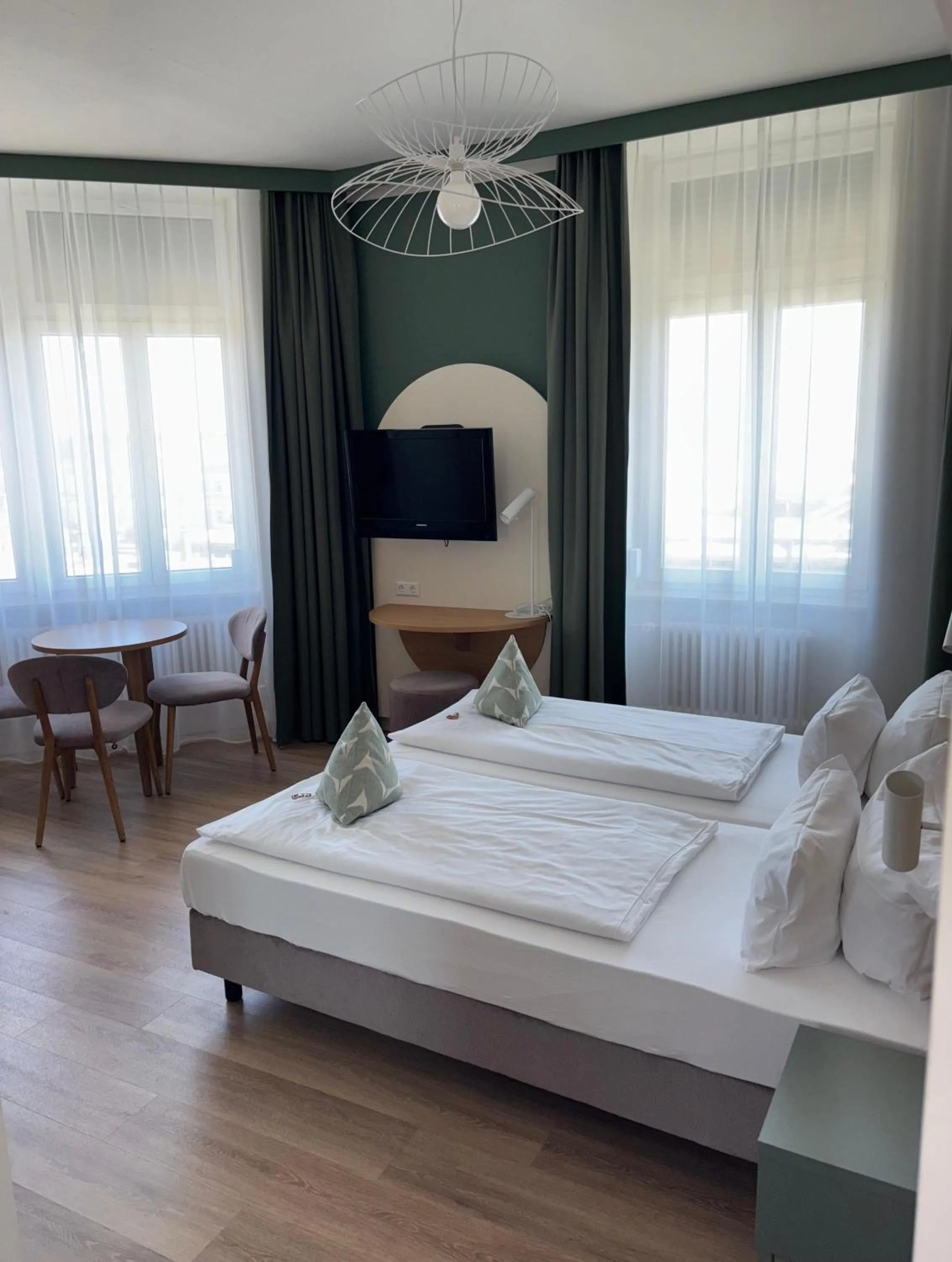 Bed in Gästehaus Centro in Konstanz