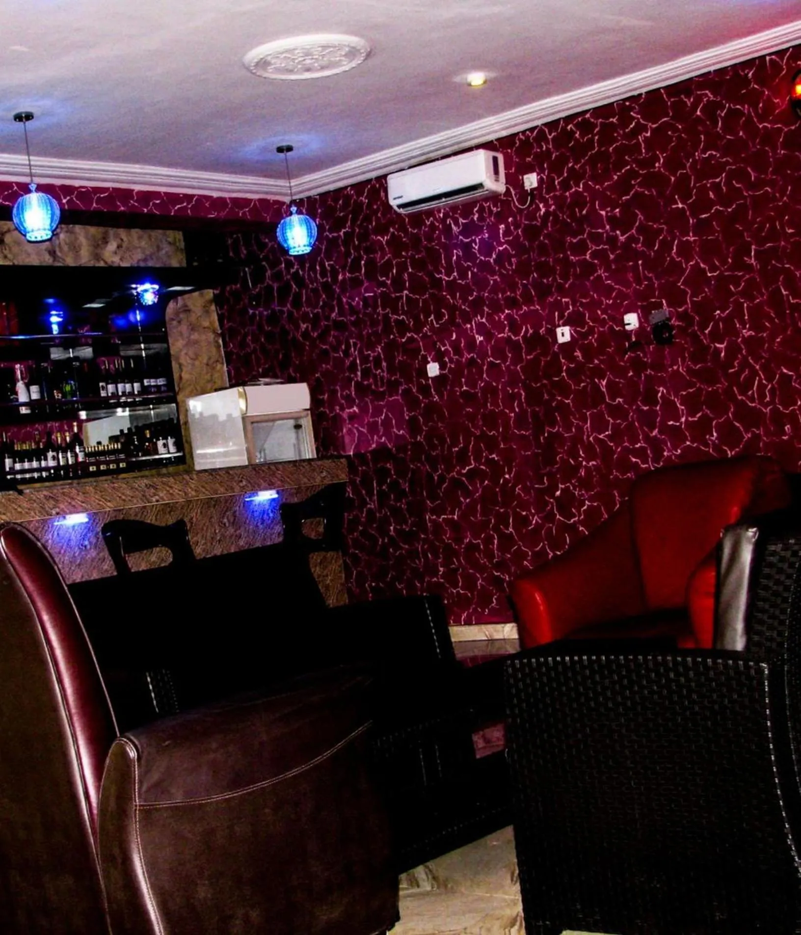 Londa Hotel and Suites - Double