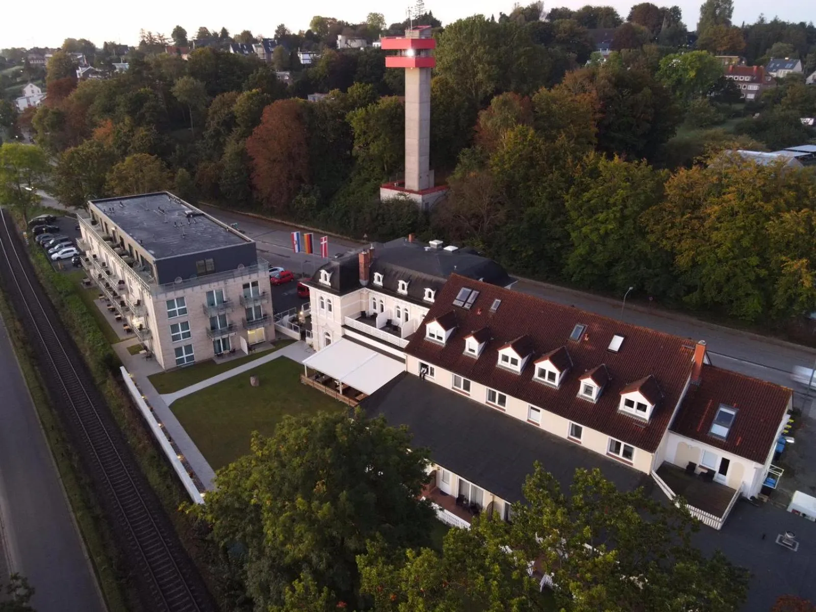 Property building in Villa Beachside