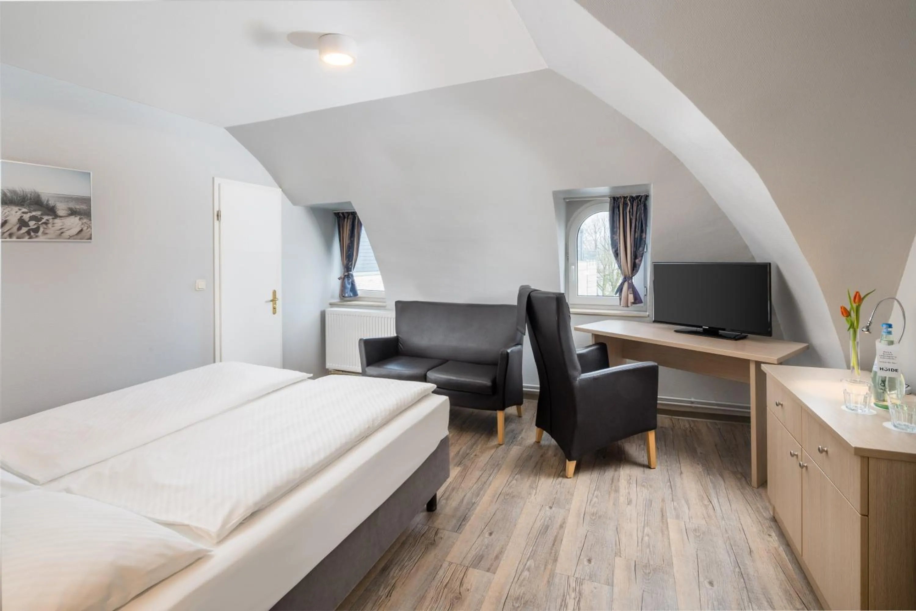 Photo of the whole room, Bed in Villa Beachside