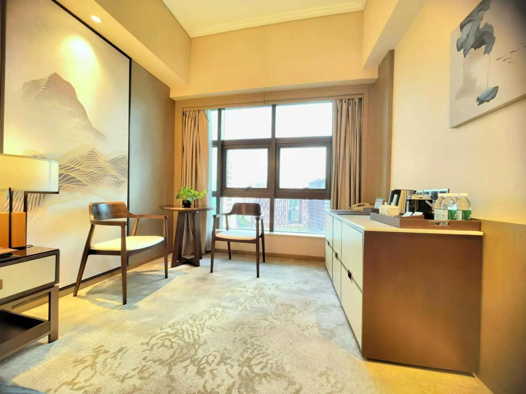 Seating area, Bed in Jin Jiang Pine City Hotel