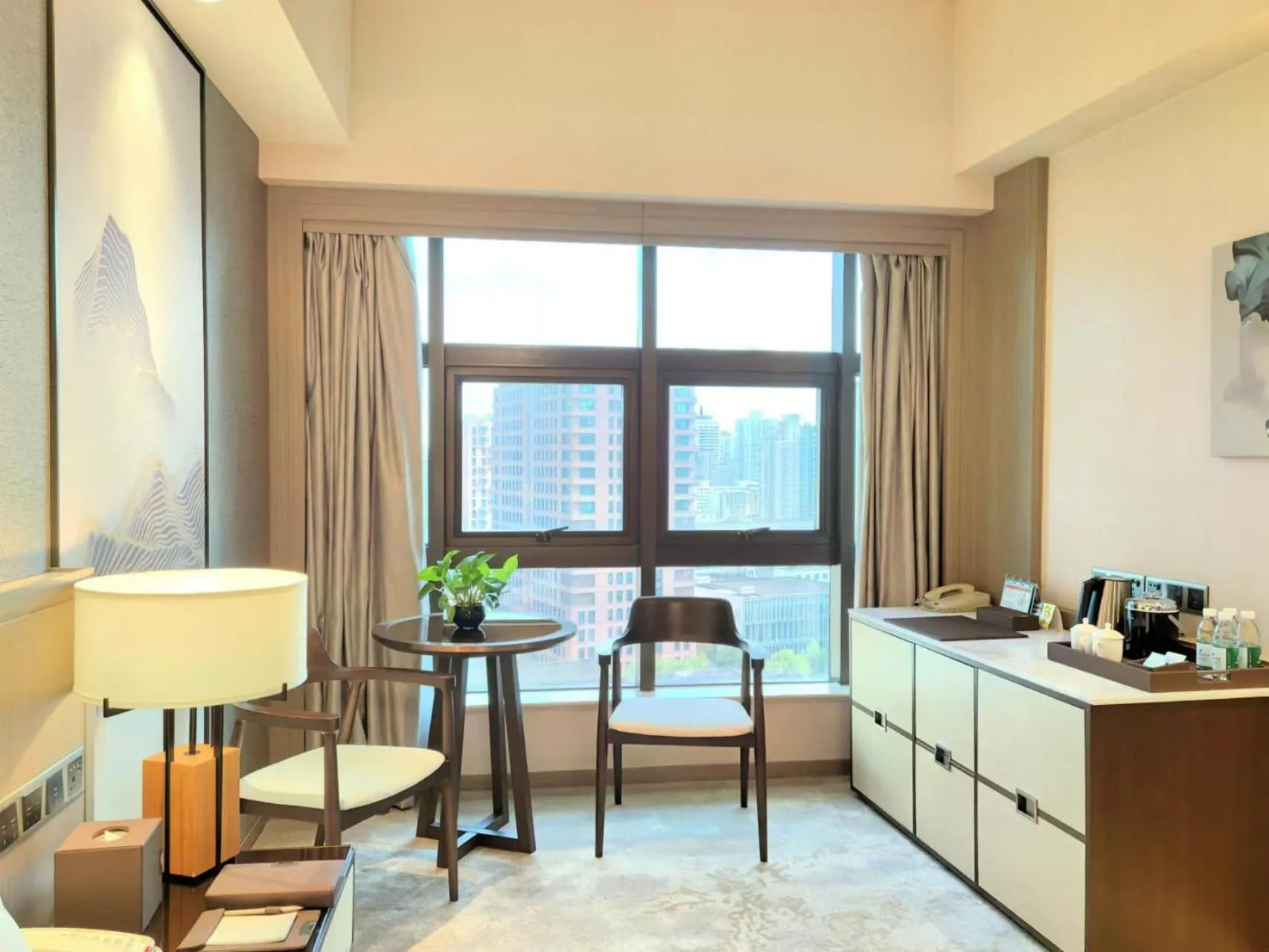 Seating area in Jin Jiang Pine City Hotel