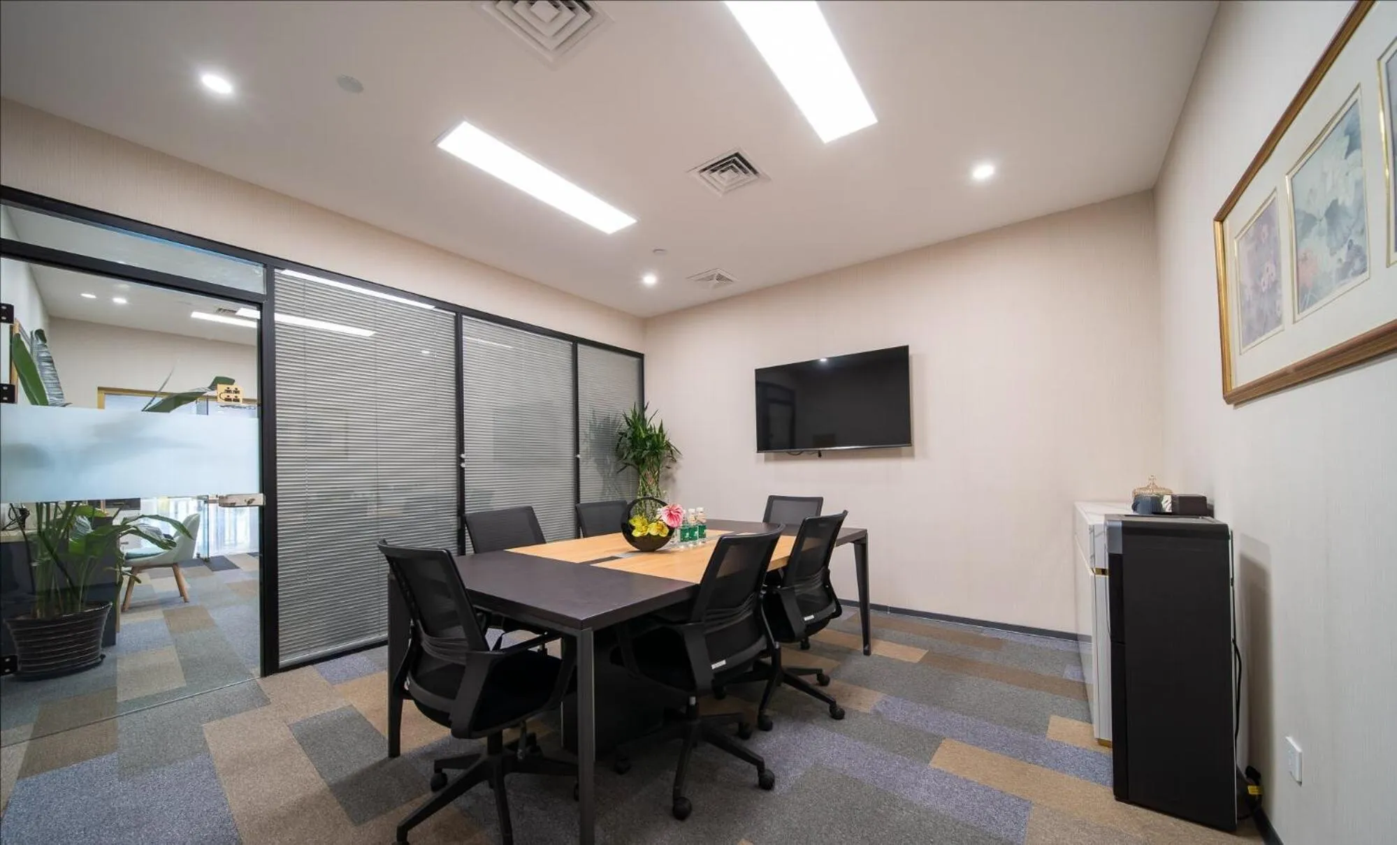 Business facilities in Jin Jiang Pine City Hotel