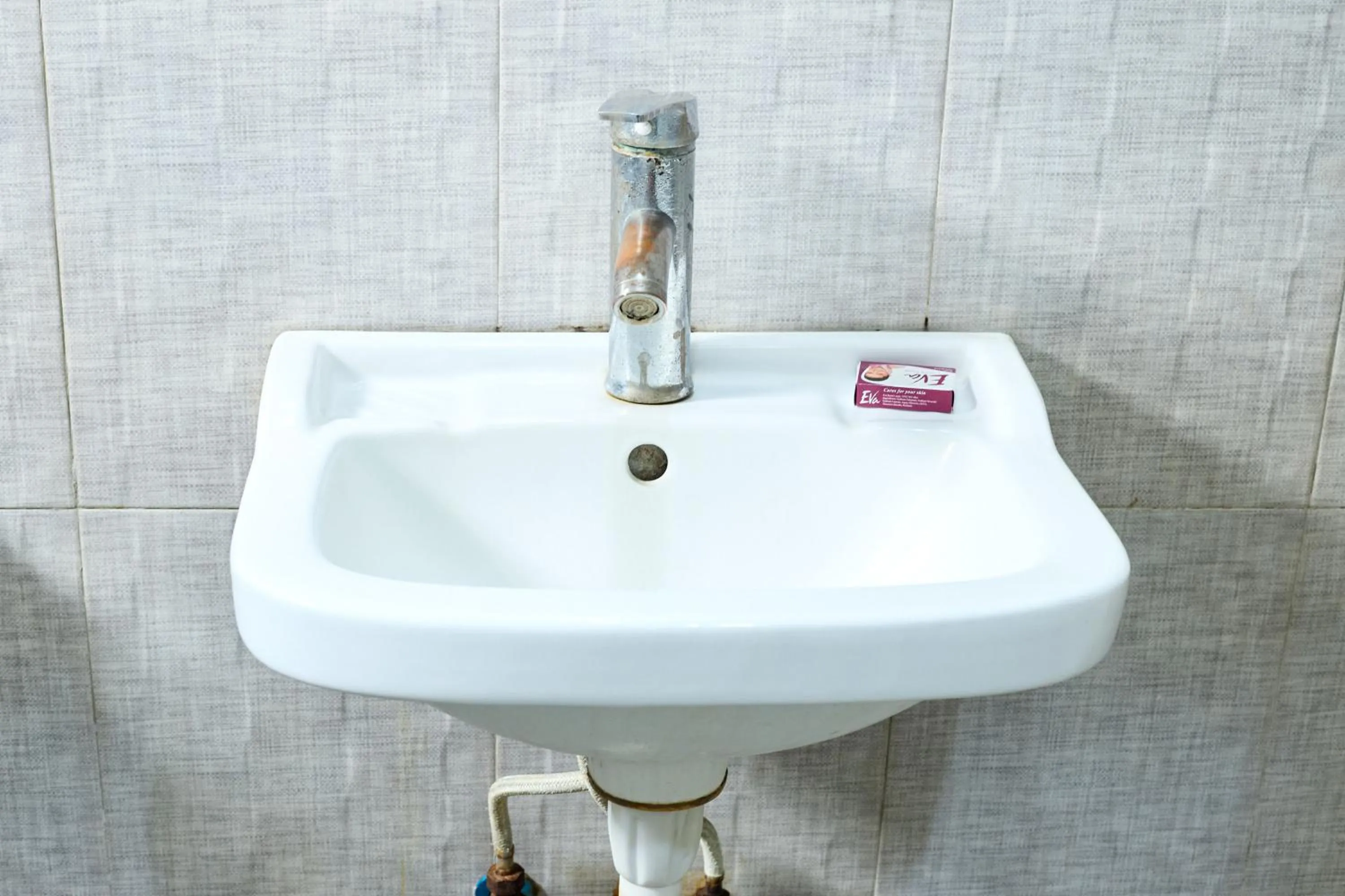 Bathroom in L&J Modern Backpackers Kinondoni