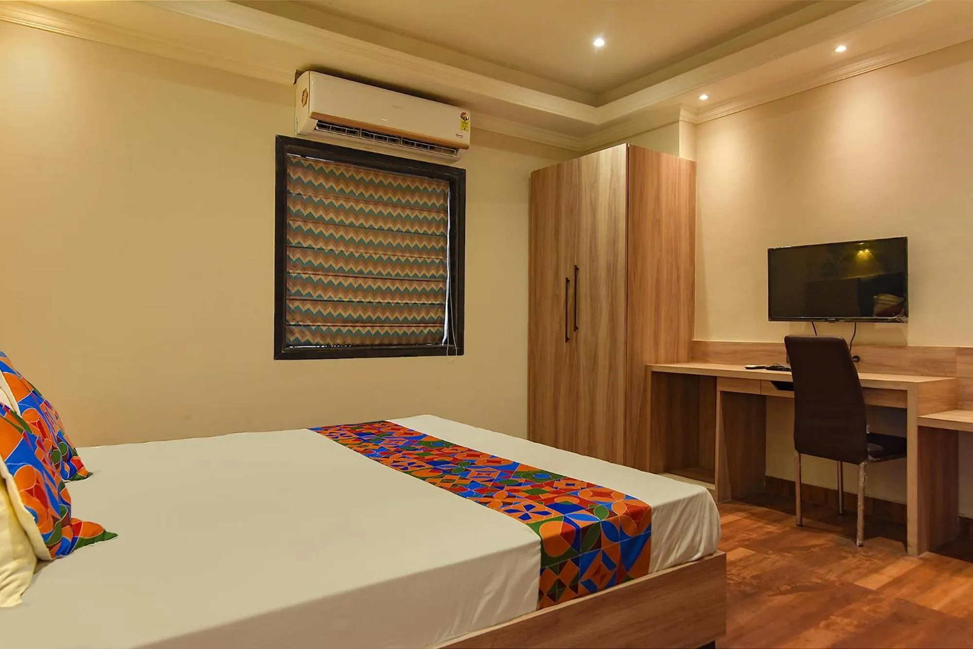 Bedroom in FabHotel Clive Regency Lovelock - Nr Kolkata Airport