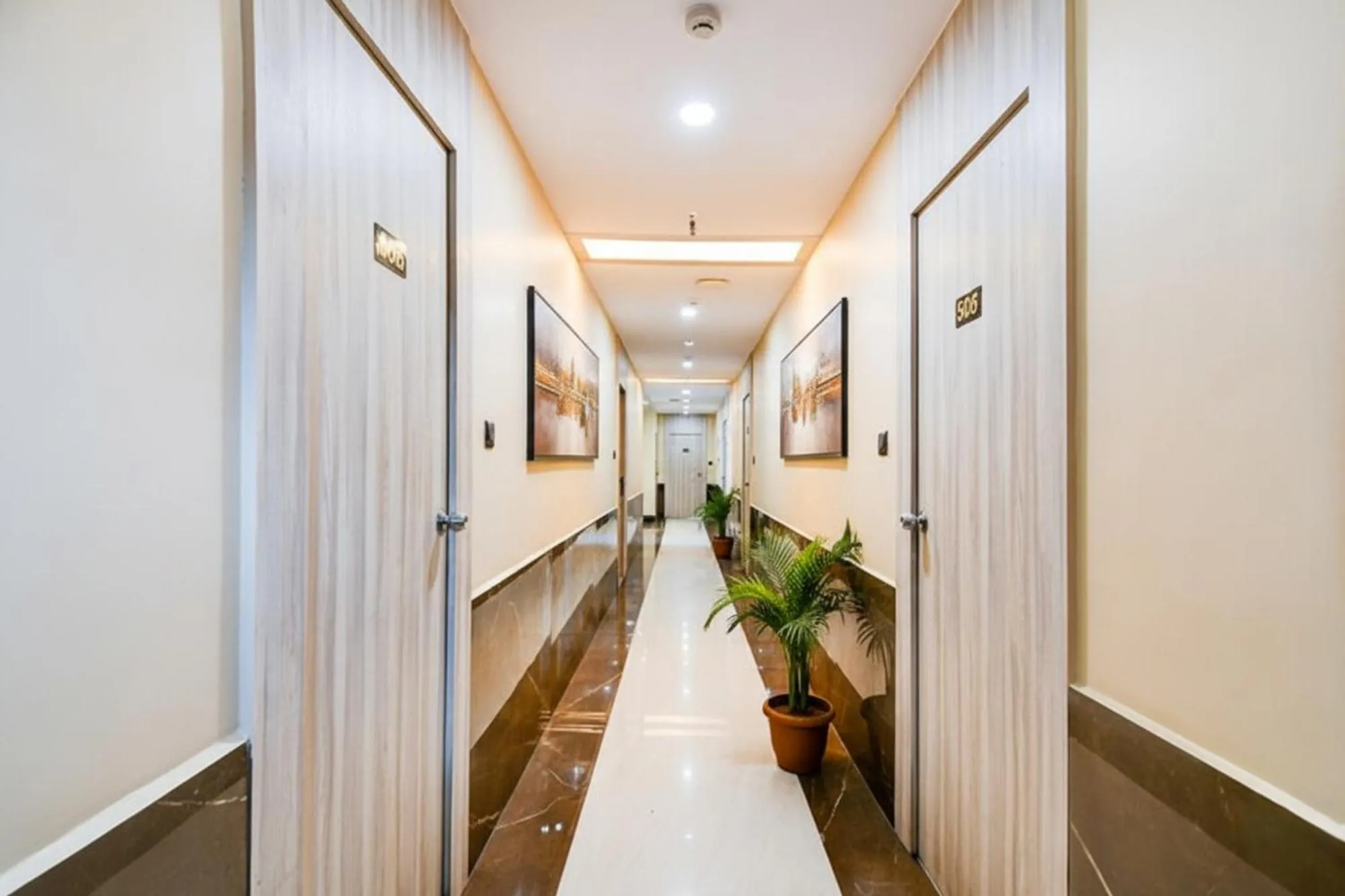 Lobby or reception in FabHotel Seventy Seven