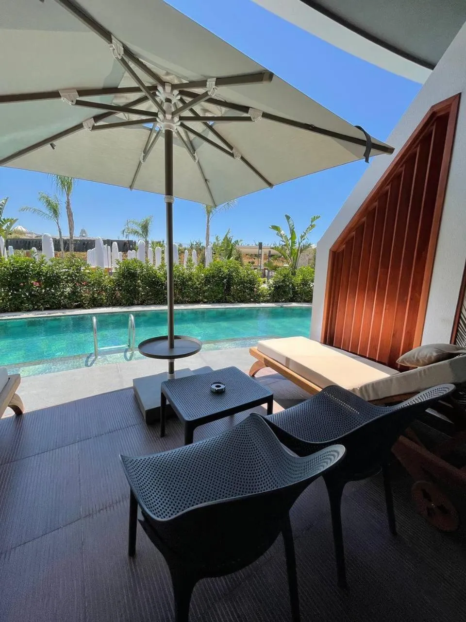 Balcony/Terrace in Liu Resorts