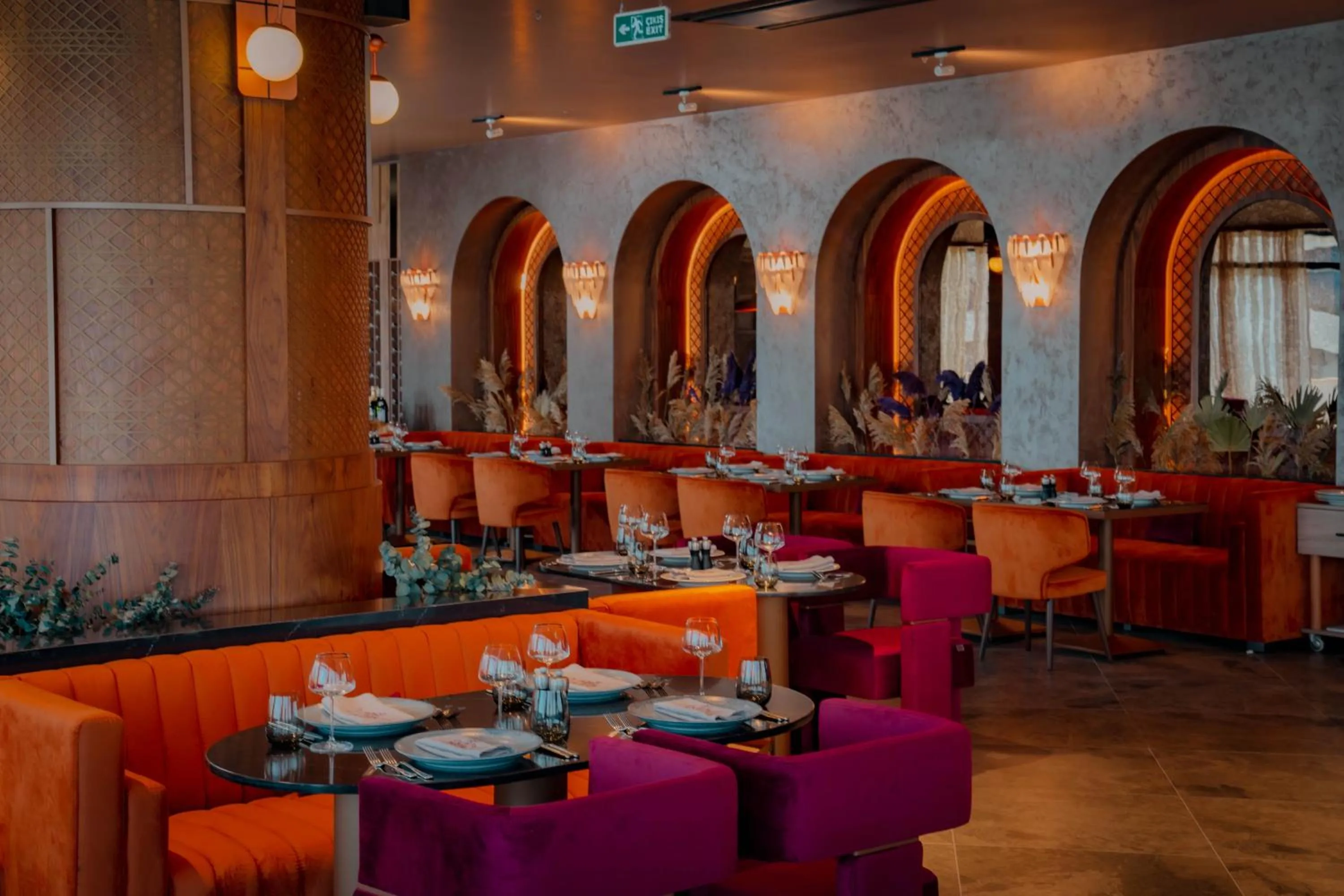 Restaurant/places to eat in Liu Resorts