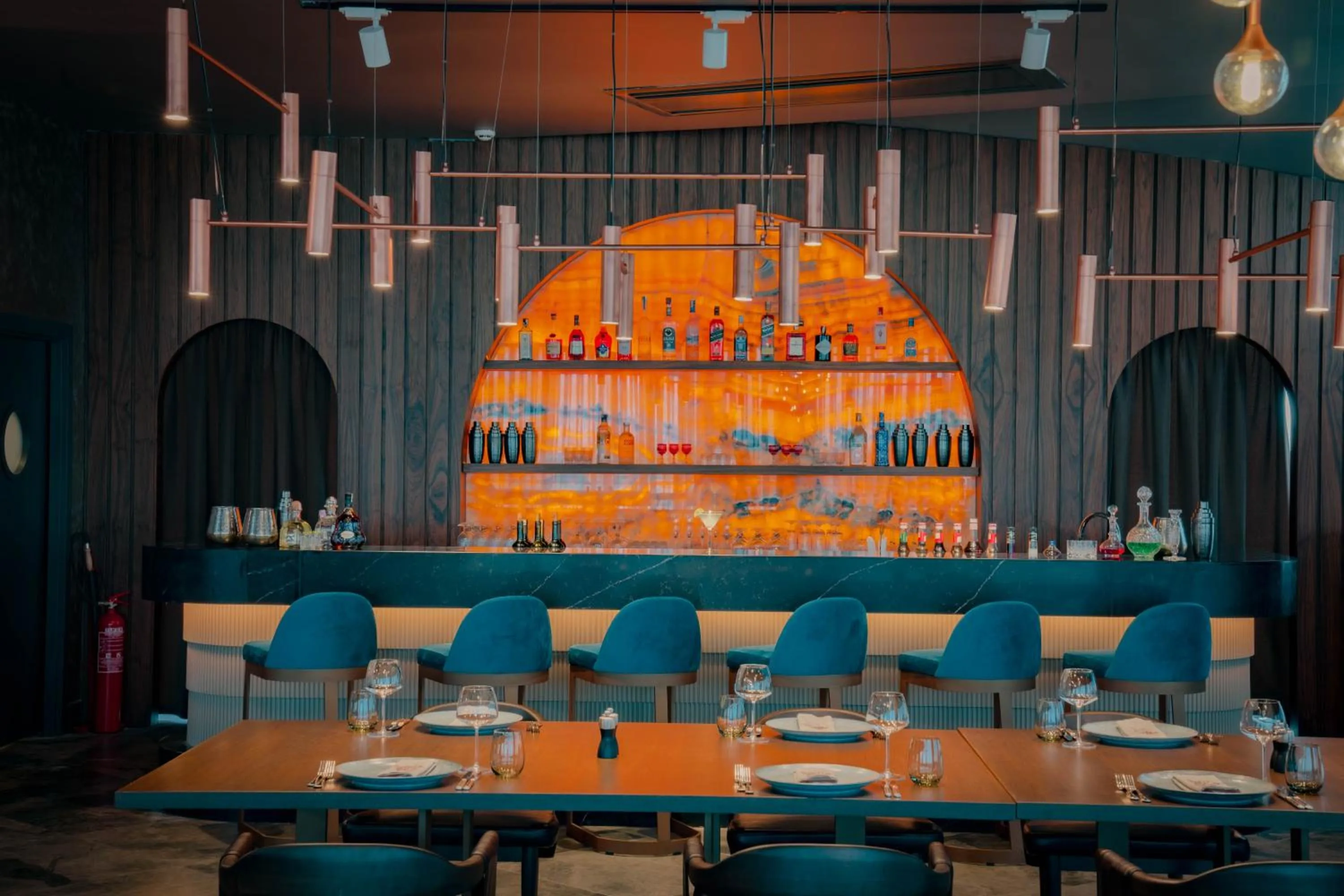 Restaurant/places to eat in Liu Resorts