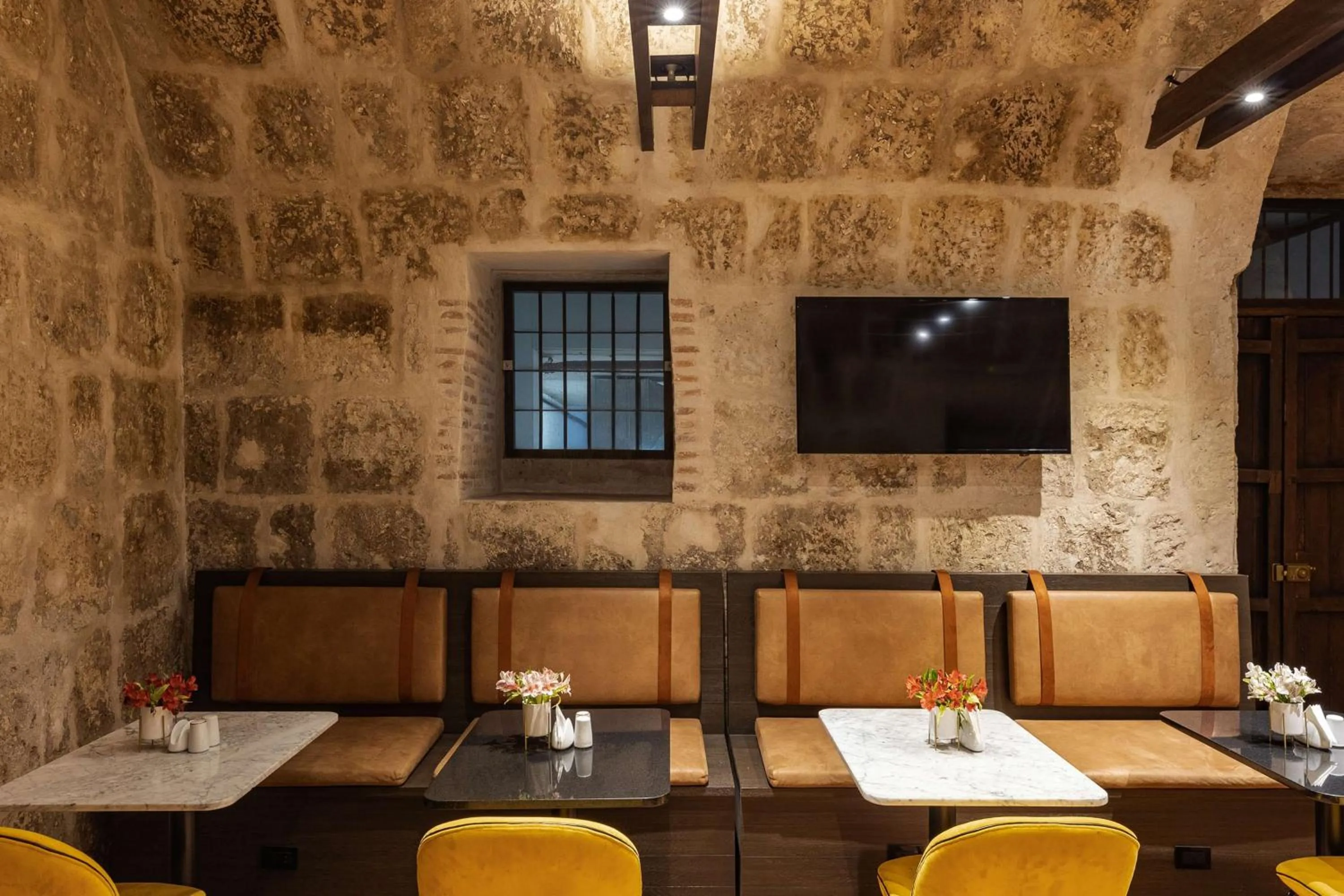 Restaurant/places to eat in Hampton by Hilton Arequipa