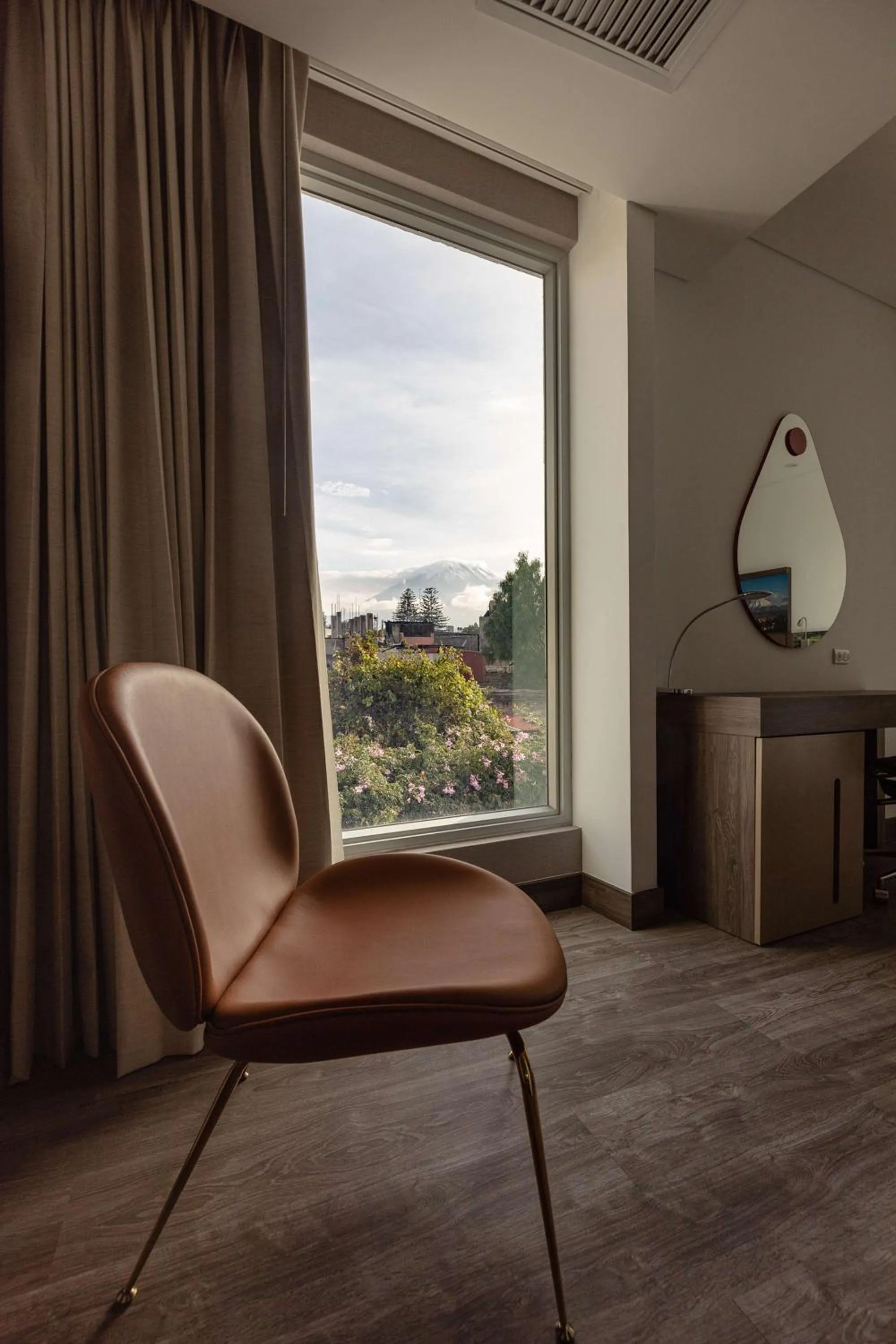 Photo of the whole room in Hampton by Hilton Arequipa