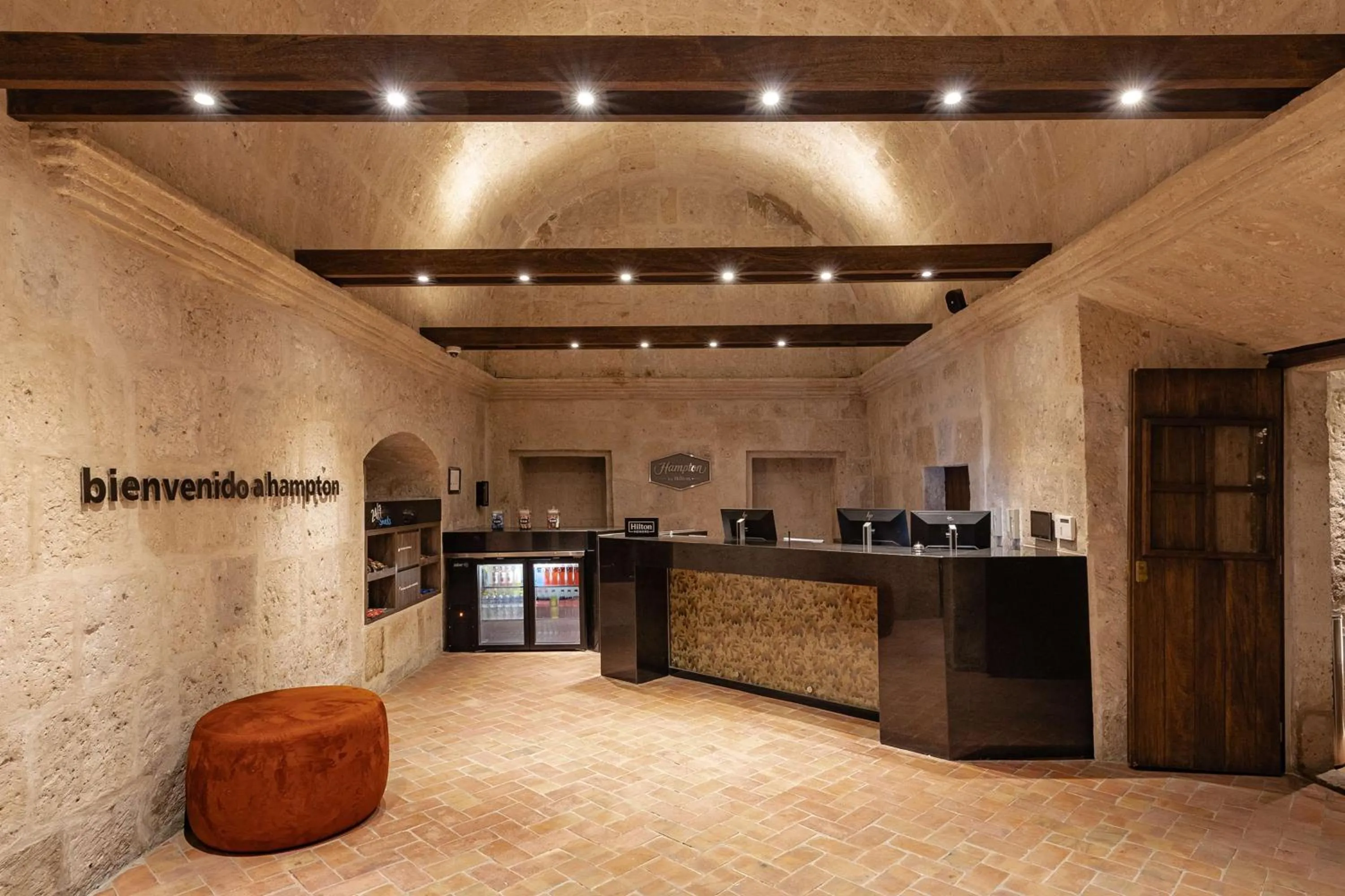 Lobby or reception in Hampton by Hilton Arequipa