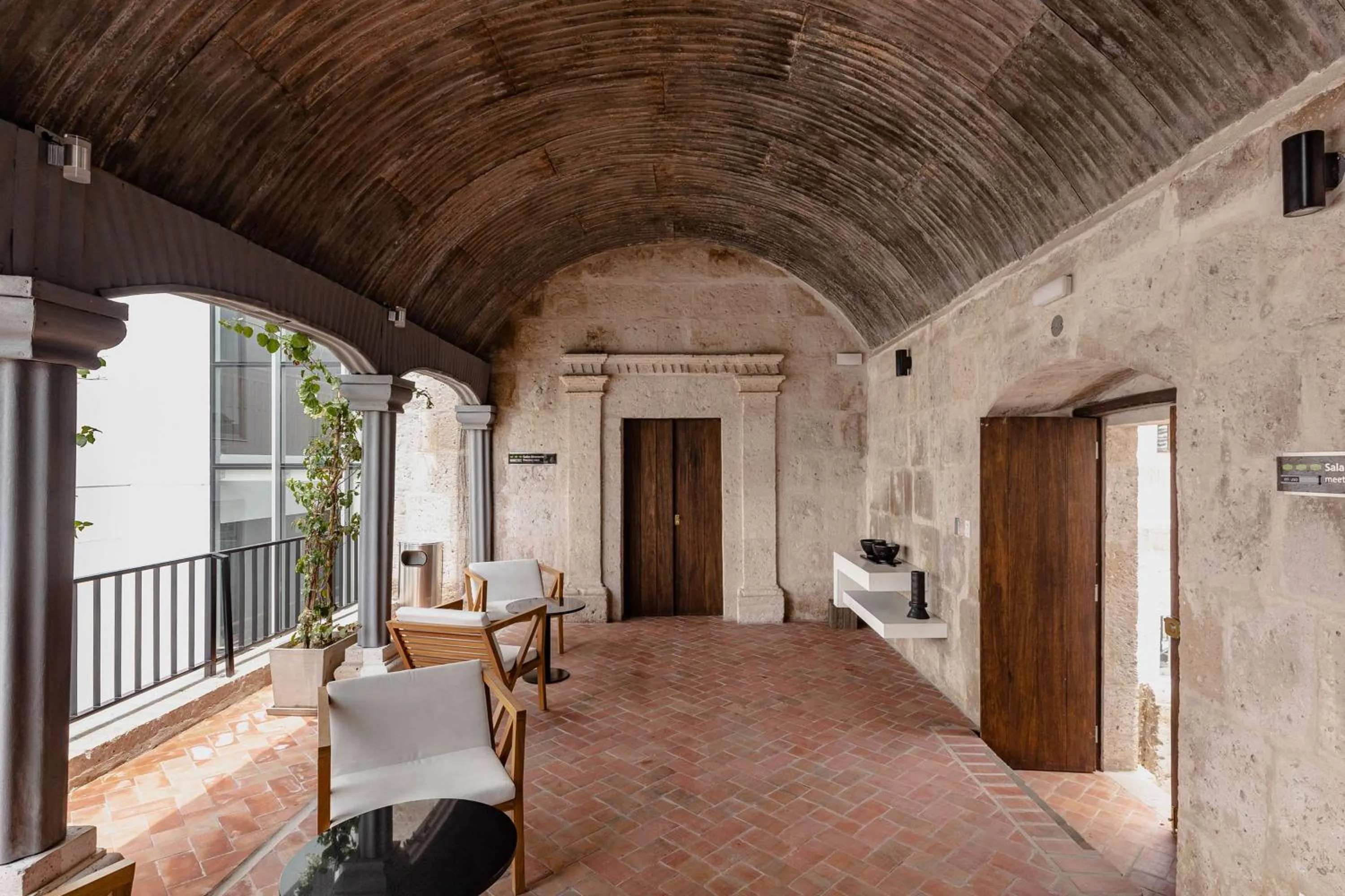 Patio in Hampton by Hilton Arequipa