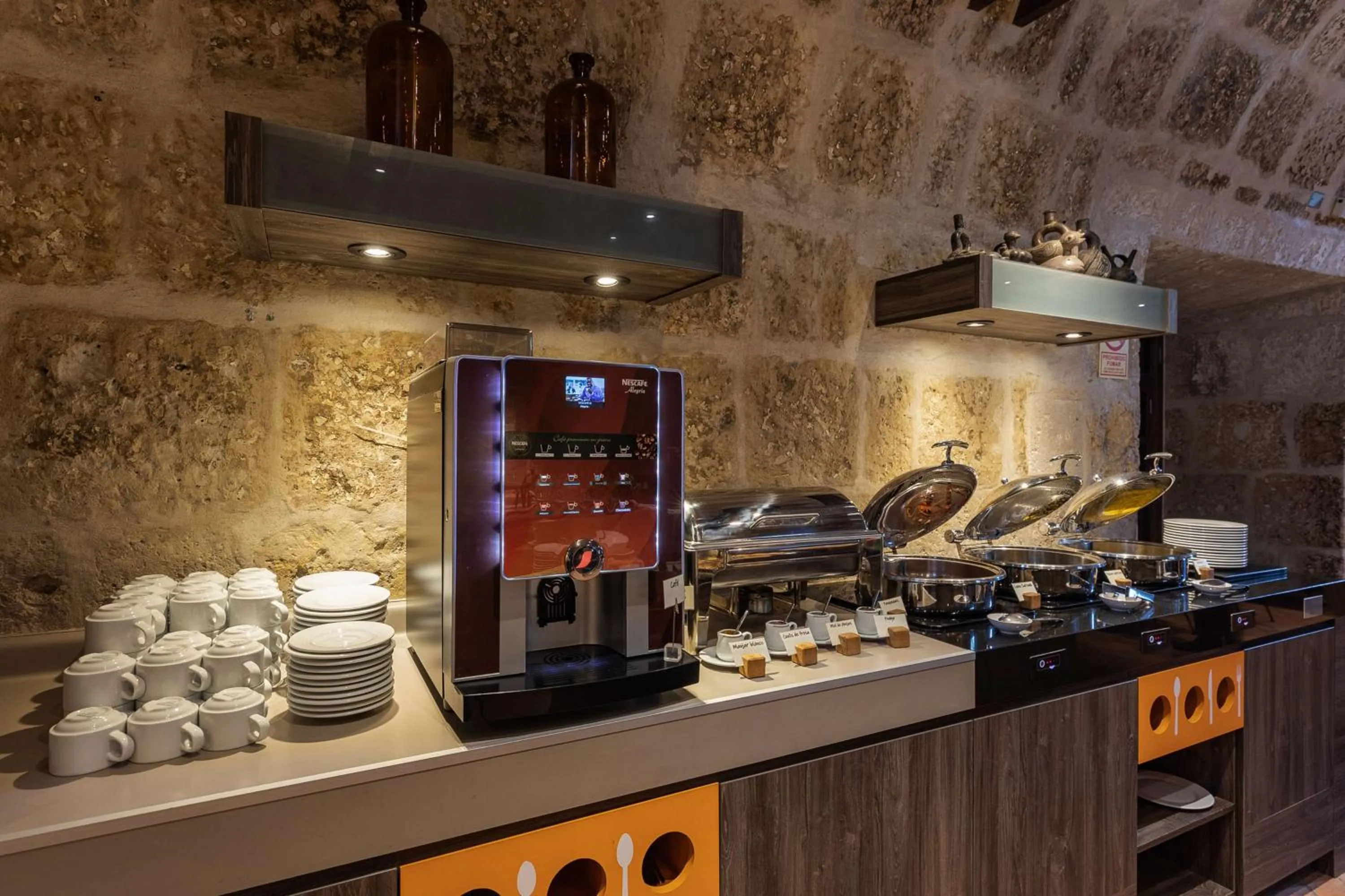 Breakfast in Hampton by Hilton Arequipa