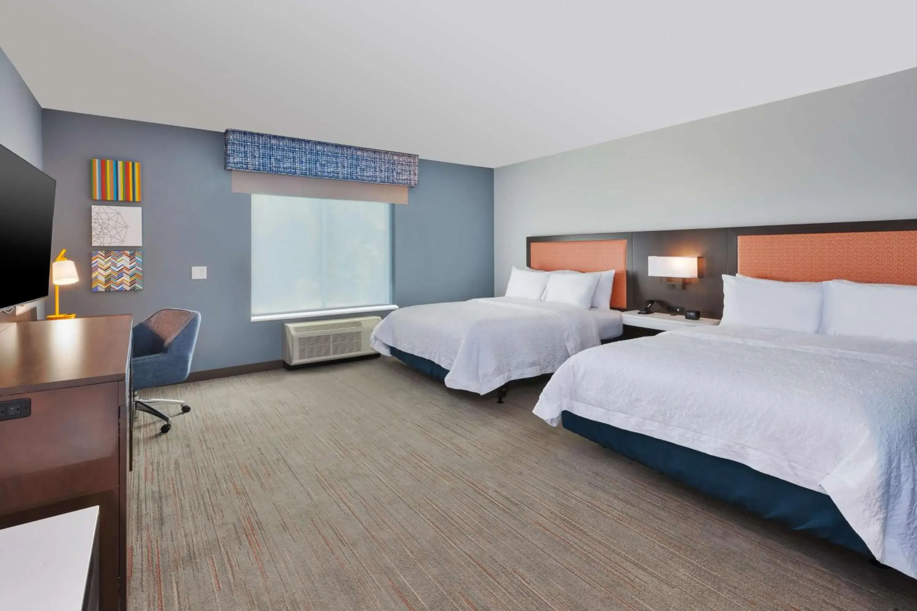 Queen Room with Two Queen Beds and Roll-In Shower - Mobility Access/Non-Smoking in Hampton Inn Danville, Va Queen Room with Two Queen Beds and Roll-In Shower - Mobility Access/Non-Smoking in Hampton Inn Danville, Va