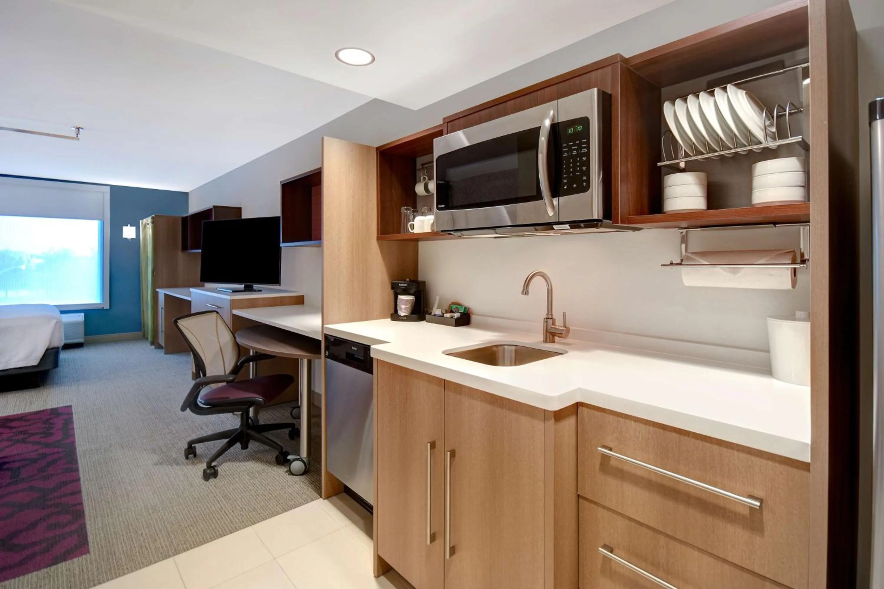 TV and multimedia in Home2 Suites East Hanover, NJ